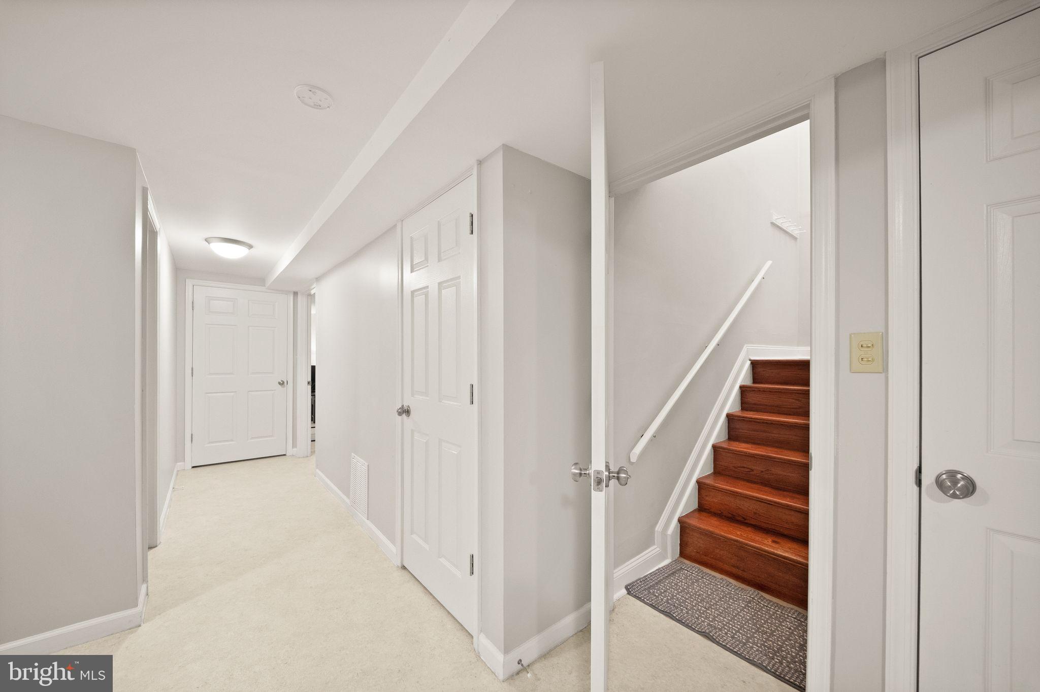 MONTCLAIR - Residential