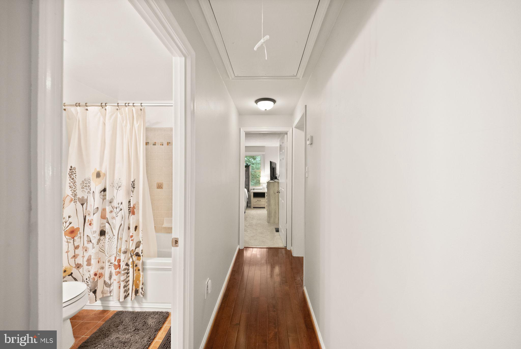 MONTCLAIR - Residential