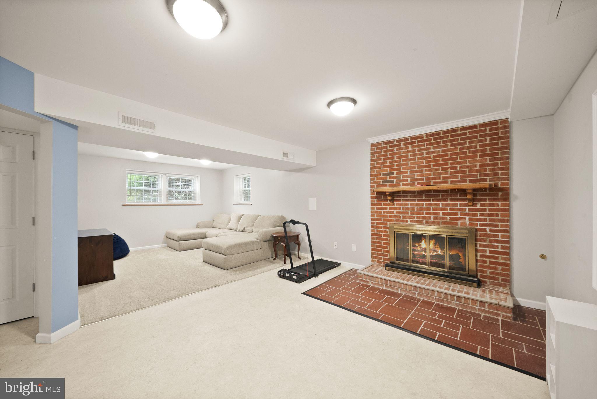 MONTCLAIR - Residential