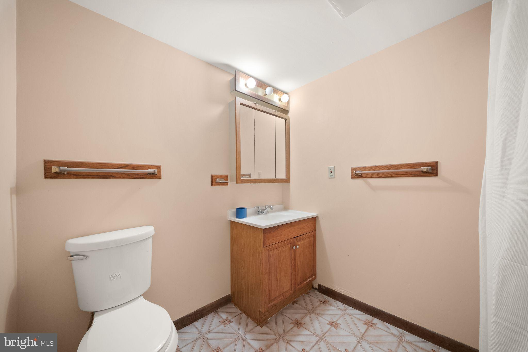 MONTCLAIR - Residential