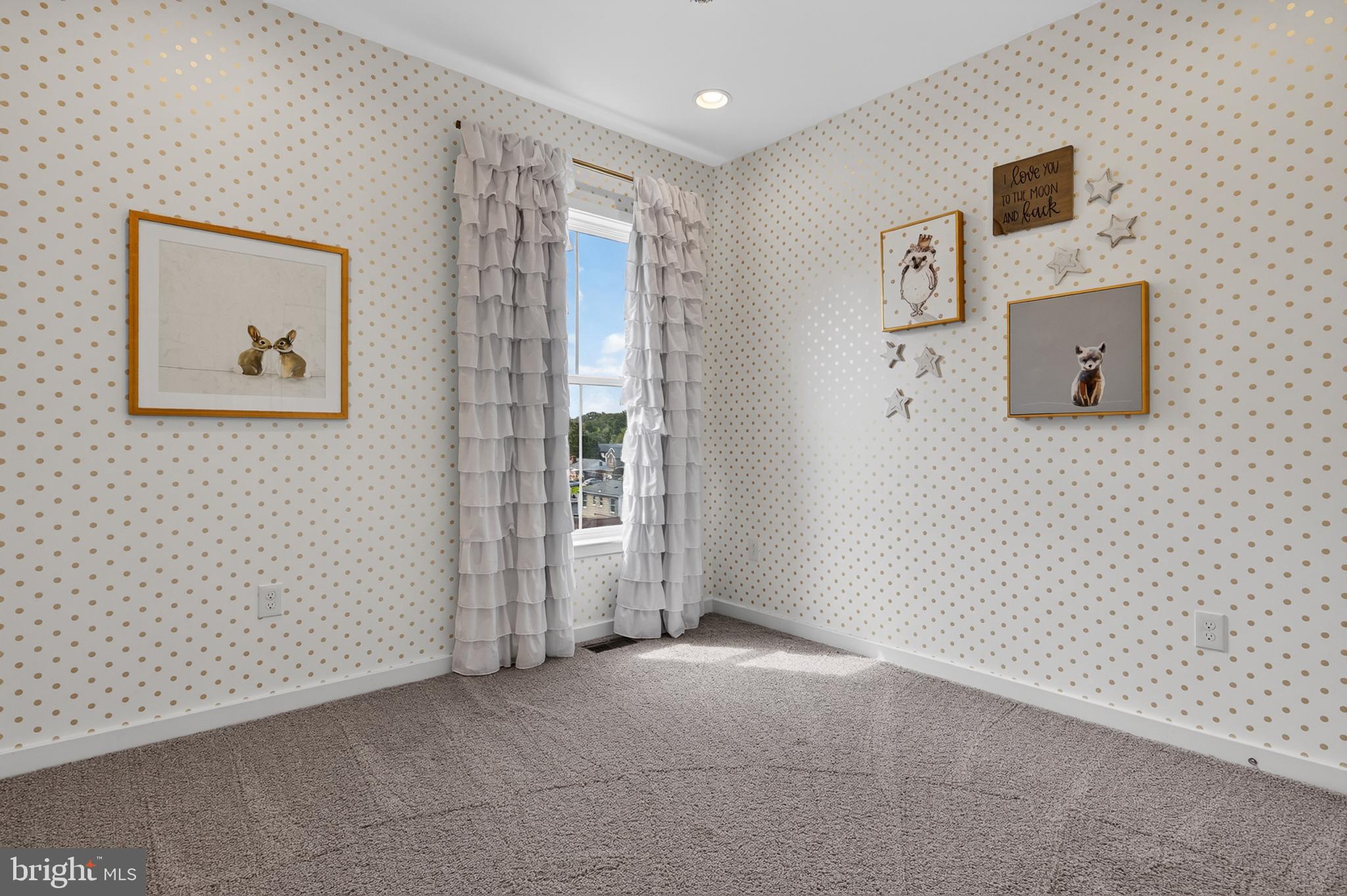 MOUNT VINEYARD - Residential