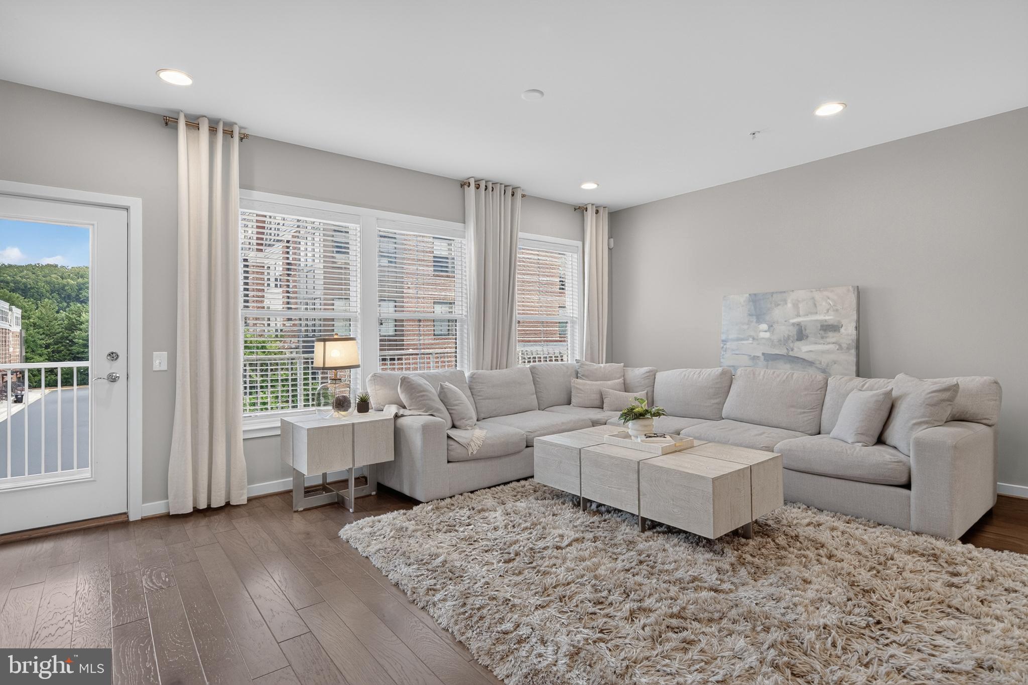 MOUNT VINEYARD - Residential