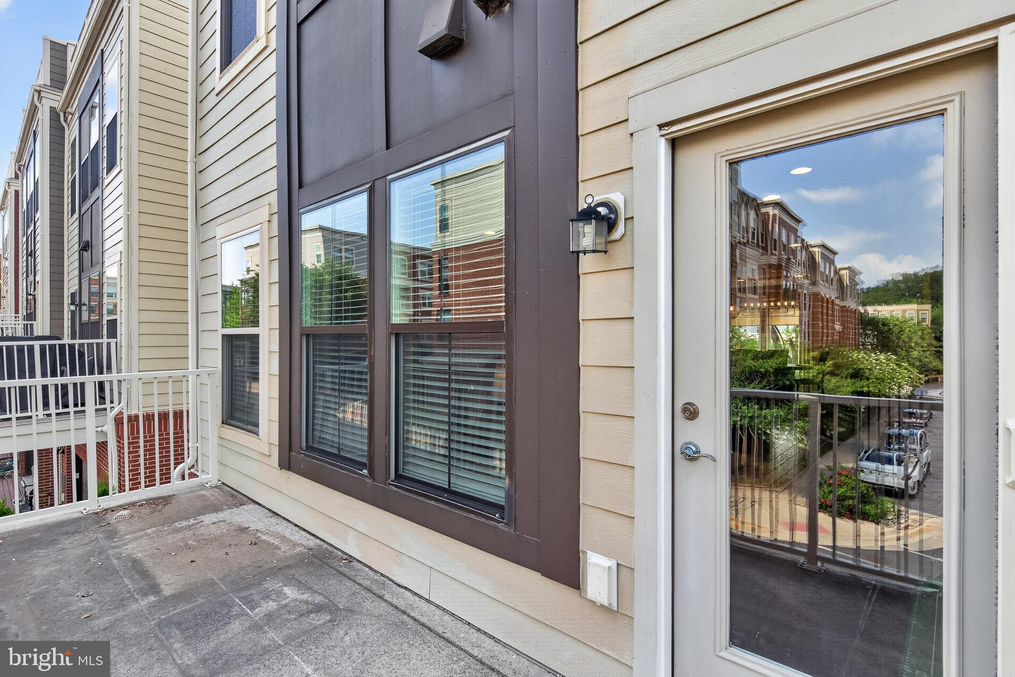 MOUNT VINEYARD - Residential