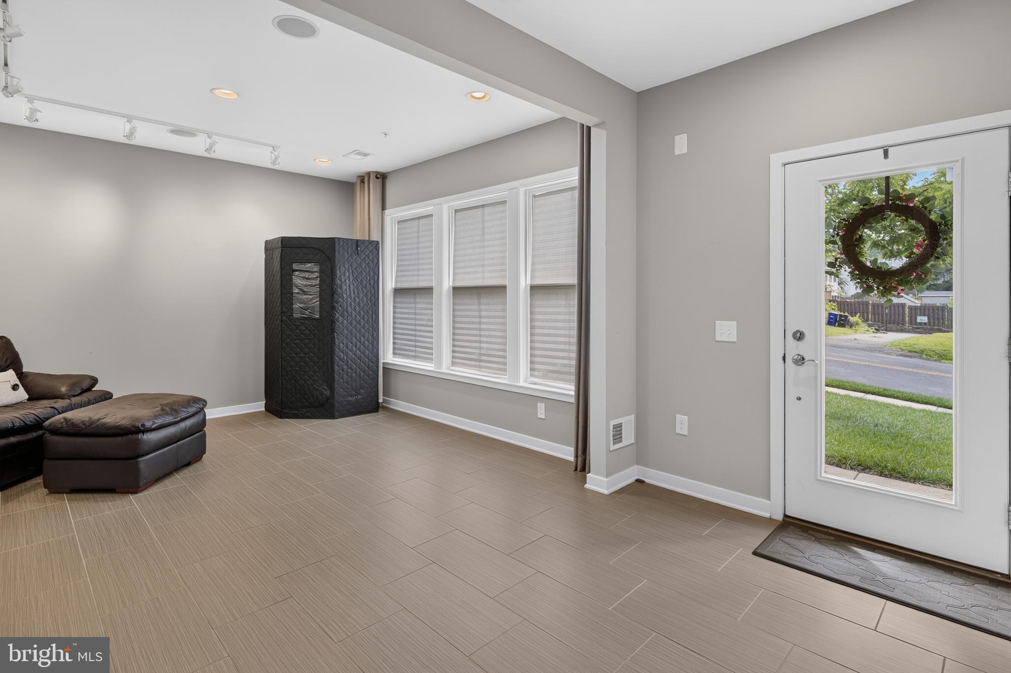 MOUNT VINEYARD - Residential
