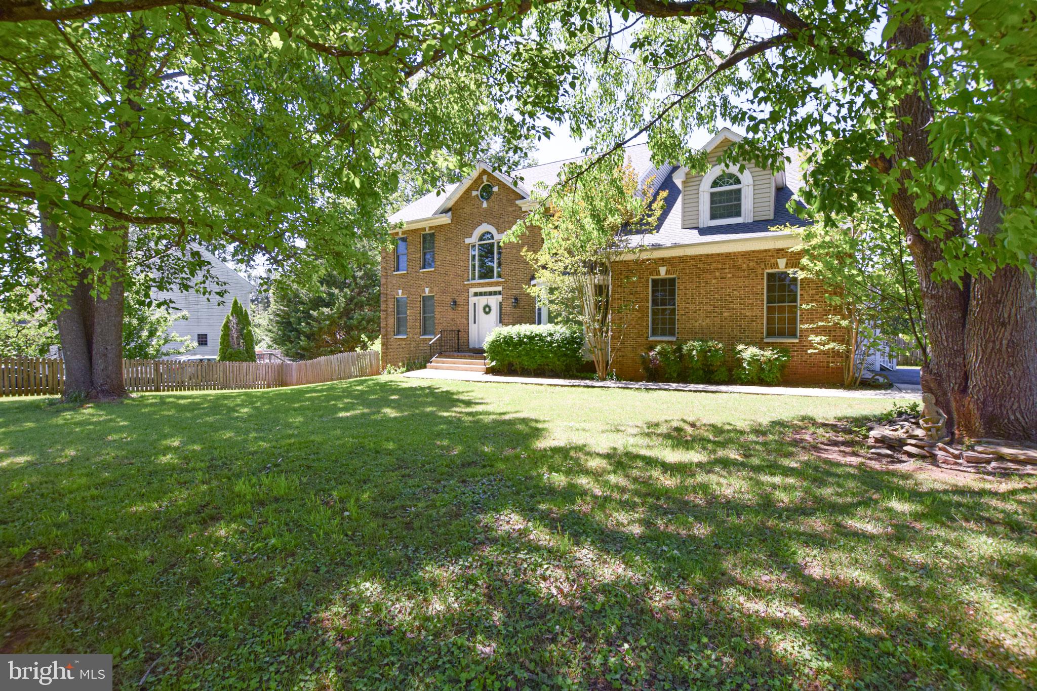 CRESCENT HILLS ESTATES - Residential