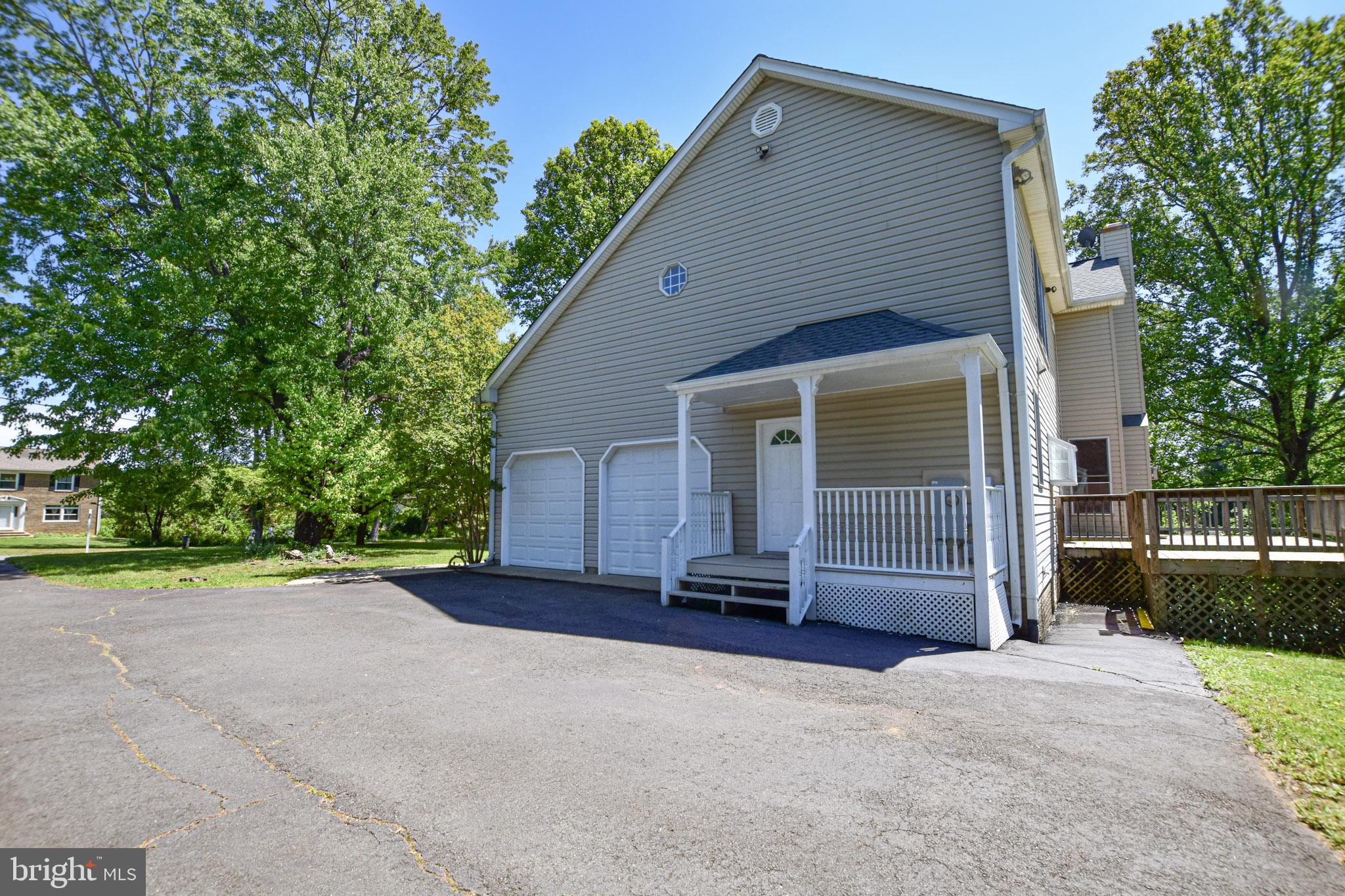 CRESCENT HILLS ESTATES - Residential