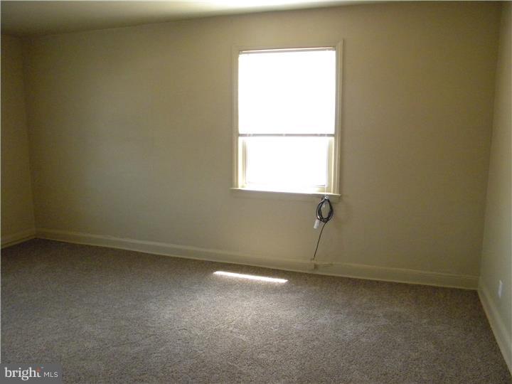 PHILADELPHIA (NORTHEAST) - Residential Lease