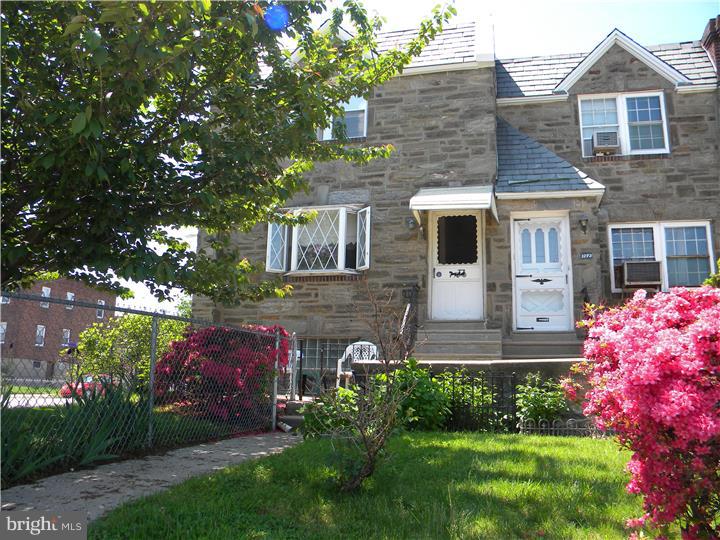 Second floor two bedroom unit located in the Castor Garden section of Philadelphia, this is a nice and quiet community.  This unit is newly renovated, freshly painted with new carpet and new kitchen. Comes with celling fans, window air conditioner, a washer and shared dryer.  Also a beautifully kept garden.  Property is move in ready.