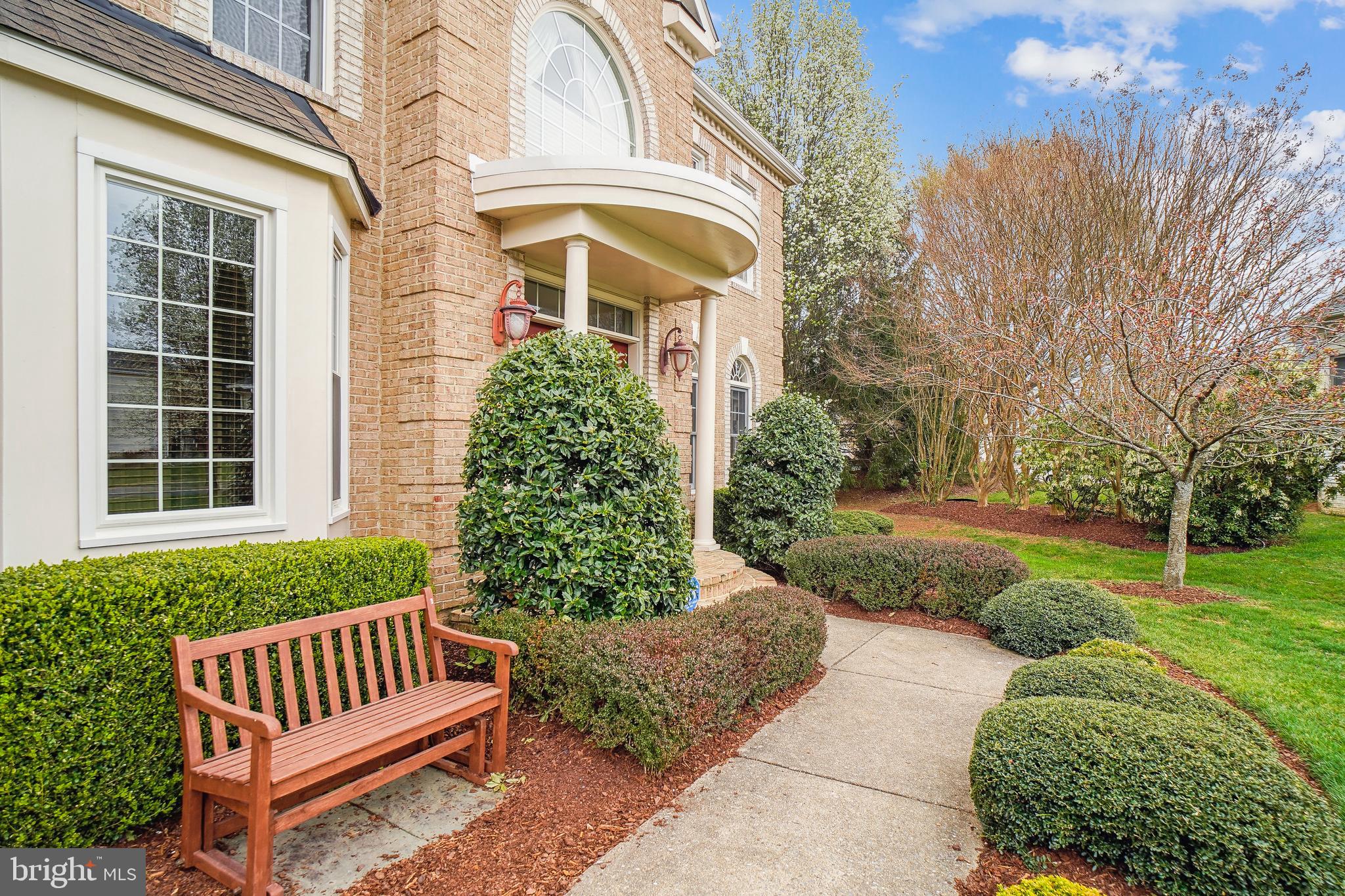 WILLOWS OF POTOMAC - Residential