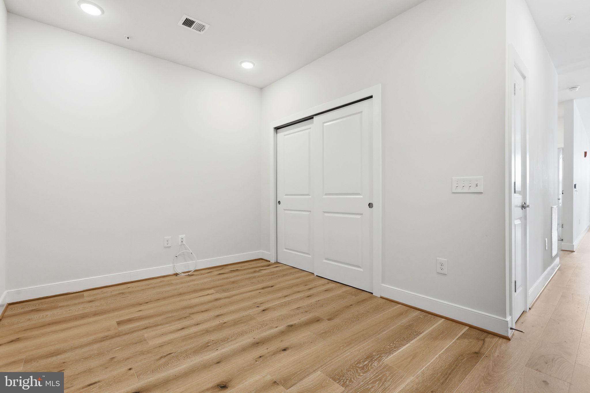 LOFTS AT RESTON STATION - Residential
