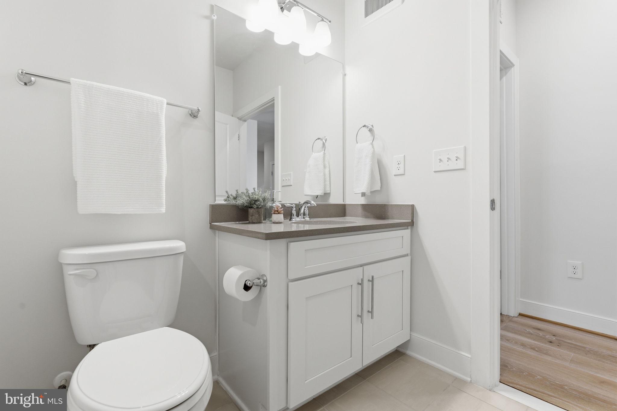 LOFTS AT RESTON STATION - Residential