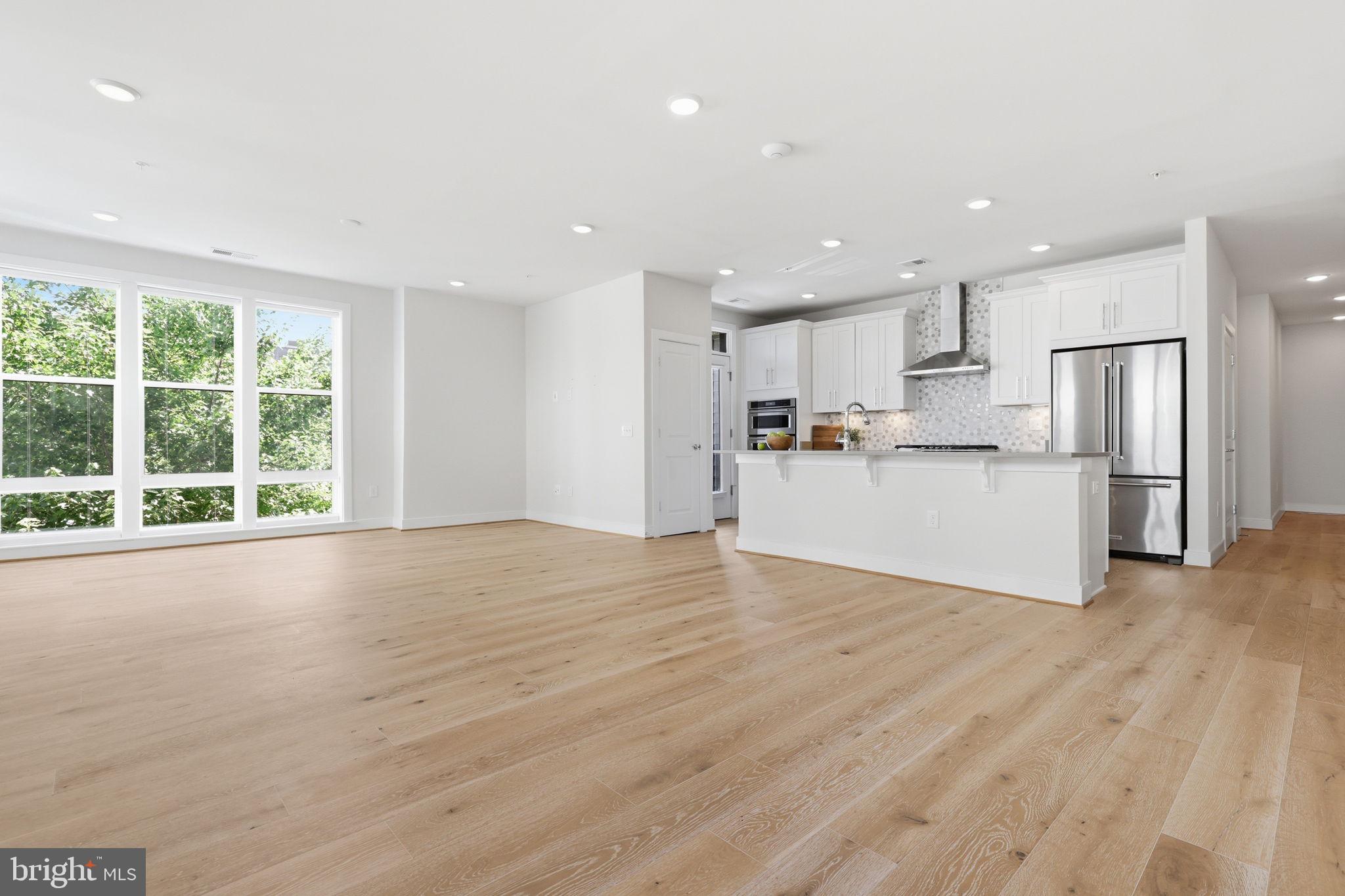 LOFTS AT RESTON STATION - Residential