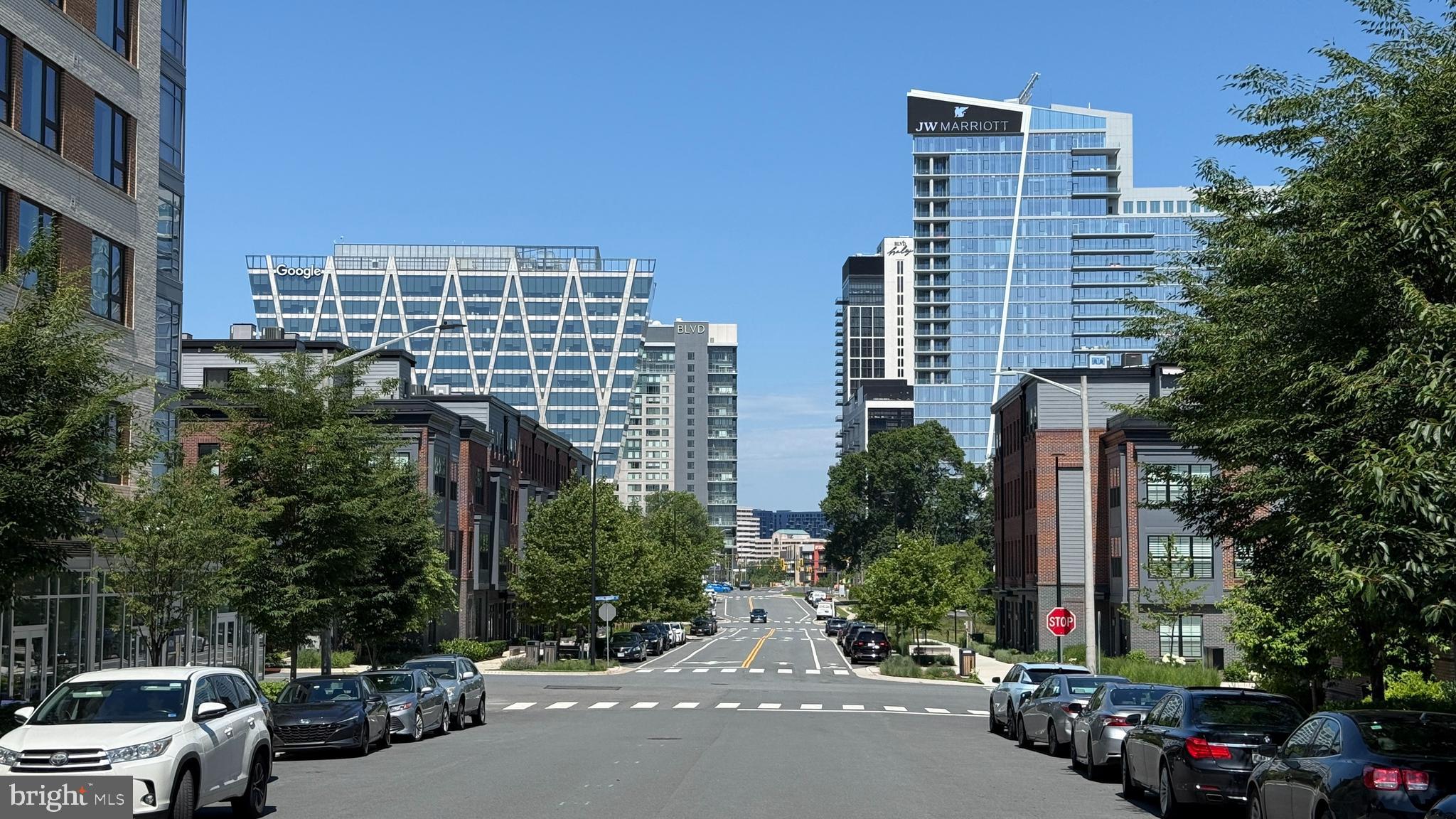LOFTS AT RESTON STATION - Residential