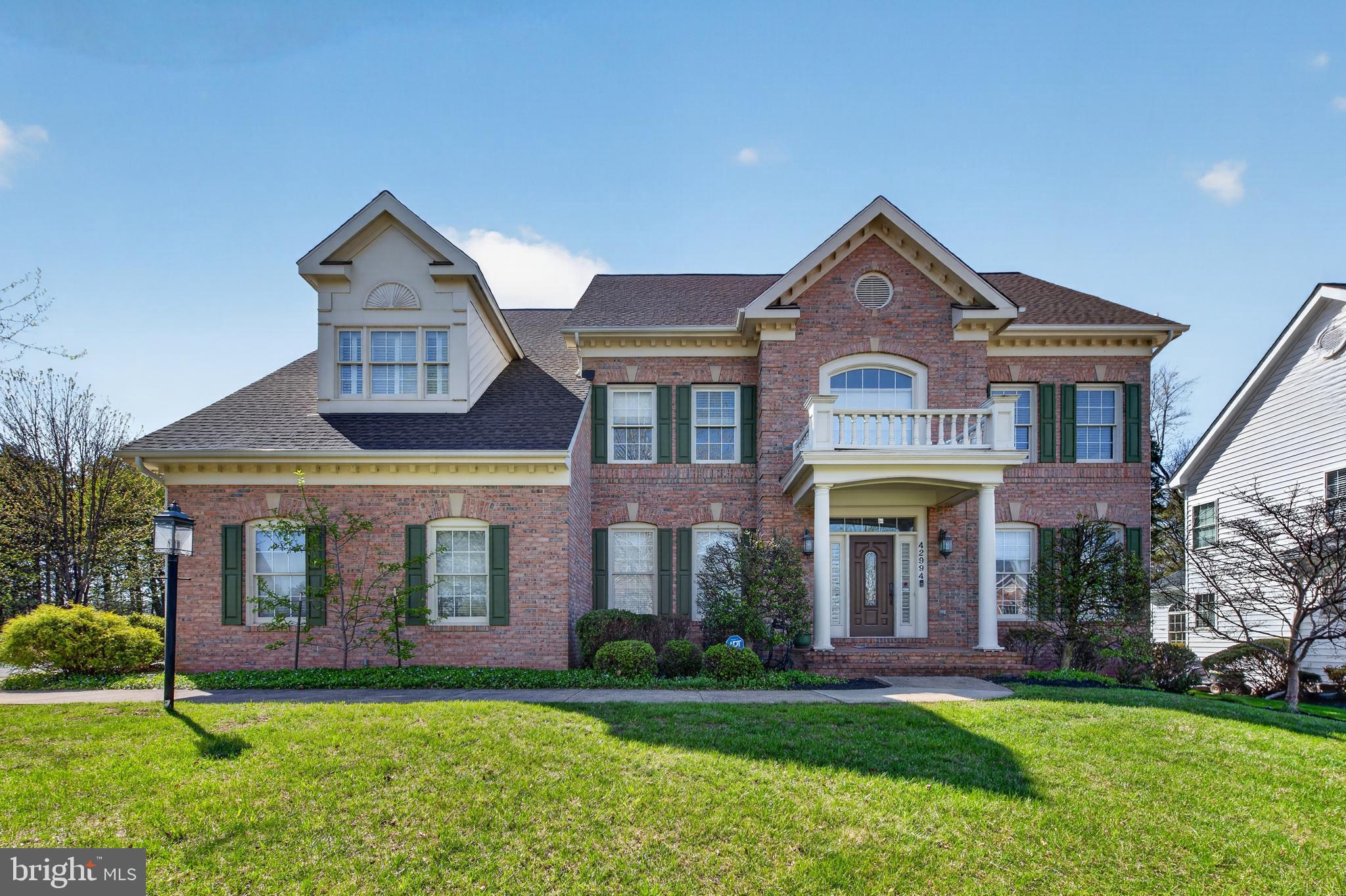 NORTHLAKE - Residential