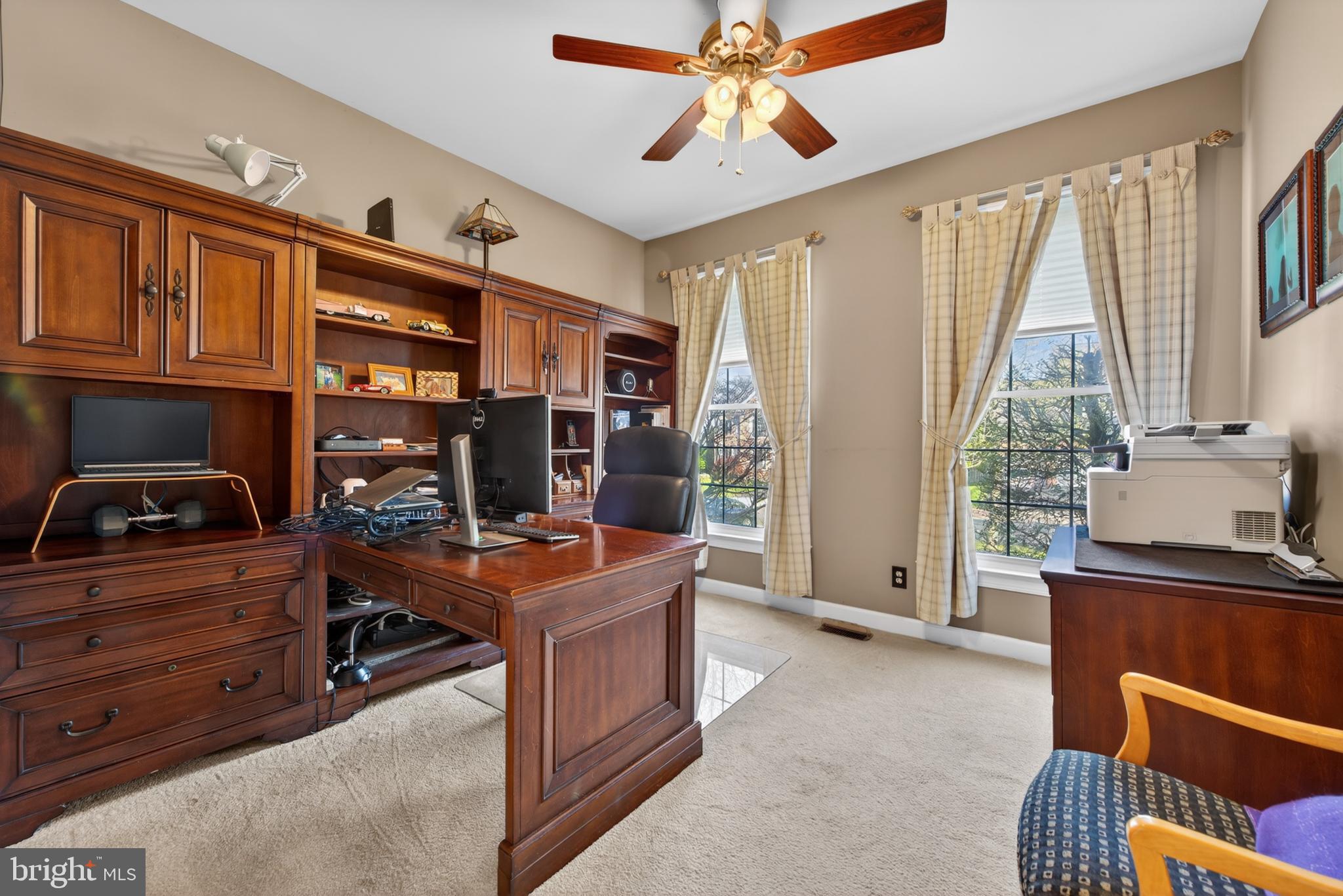 NORTHLAKE - Residential