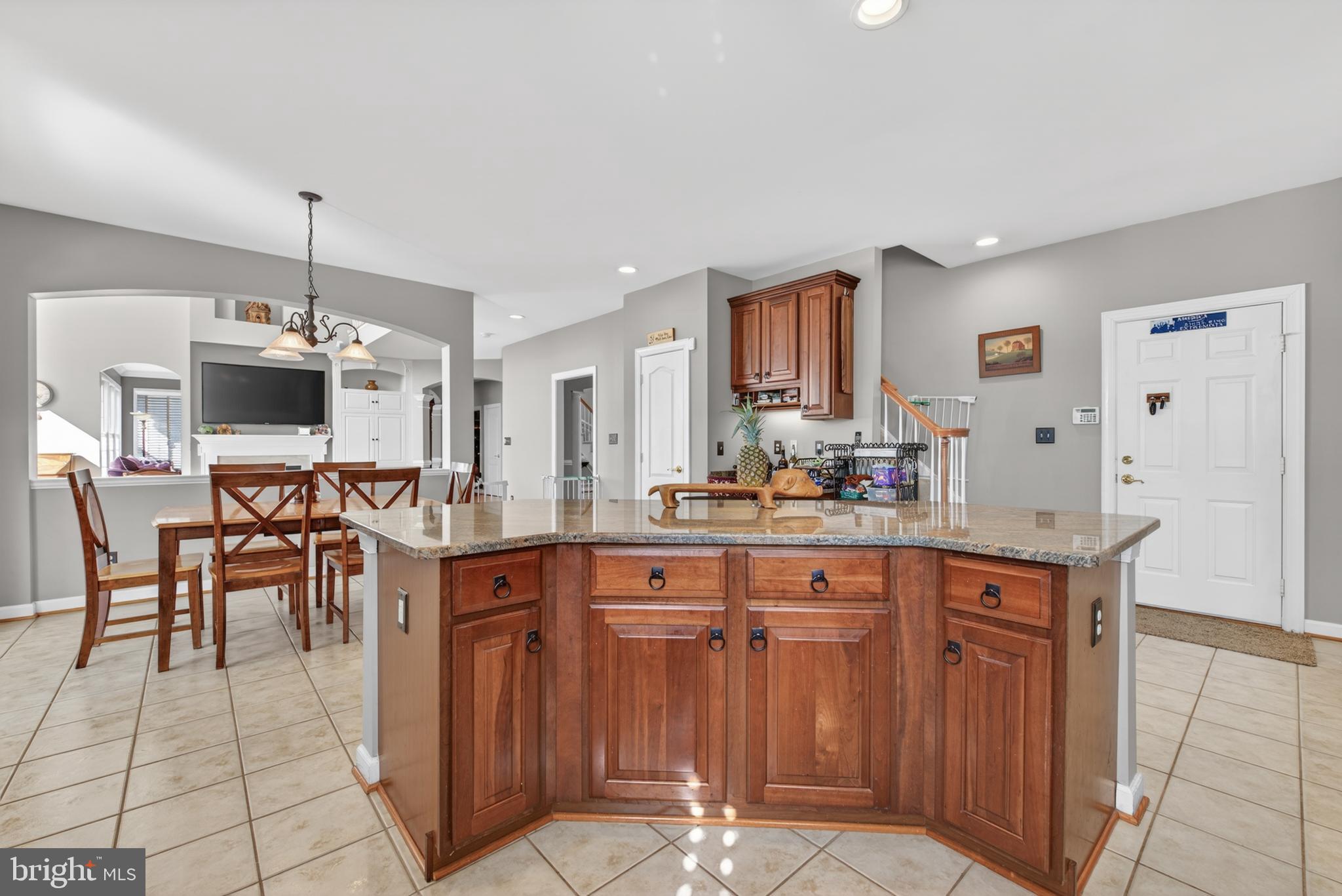NORTHLAKE - Residential