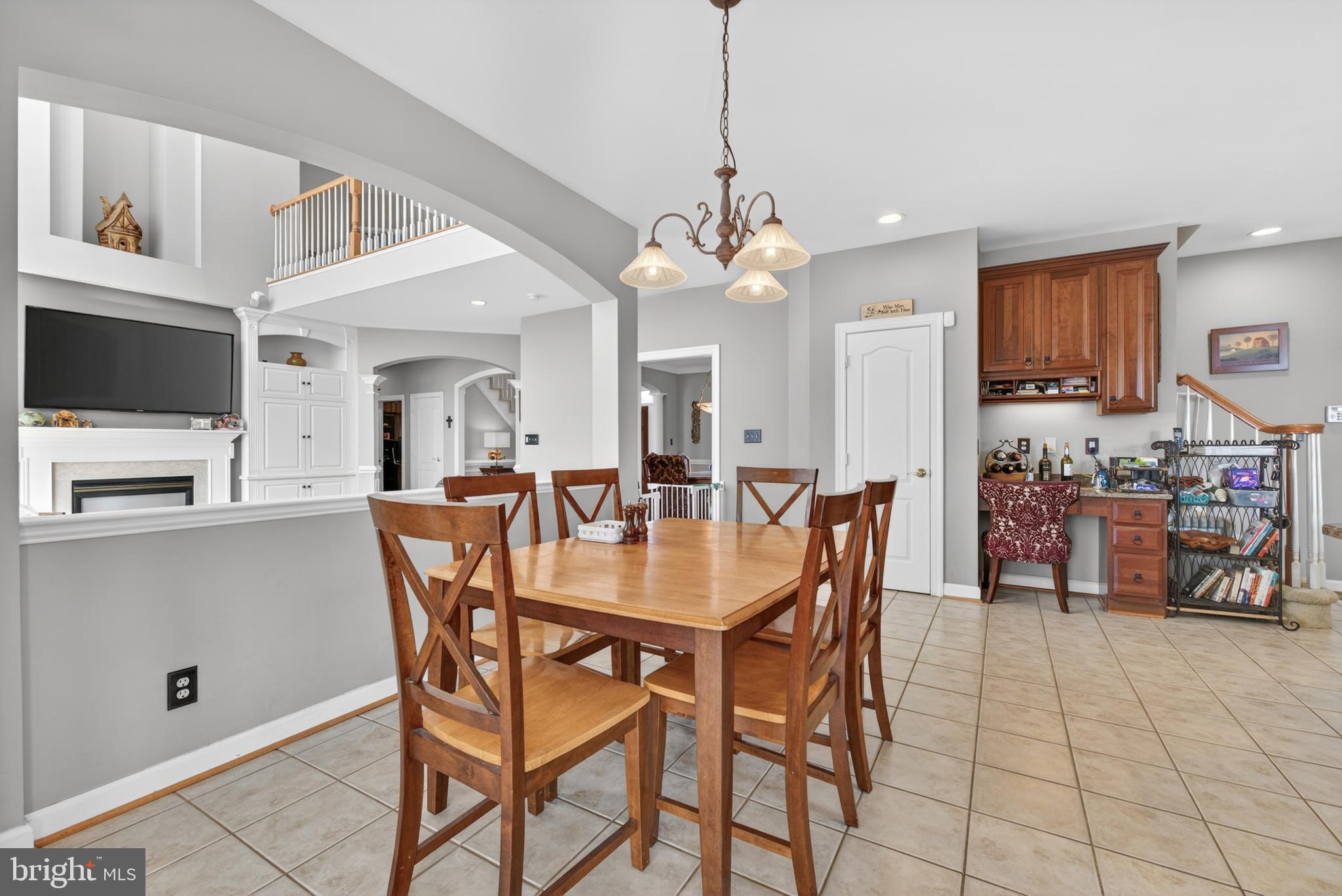 NORTHLAKE - Residential