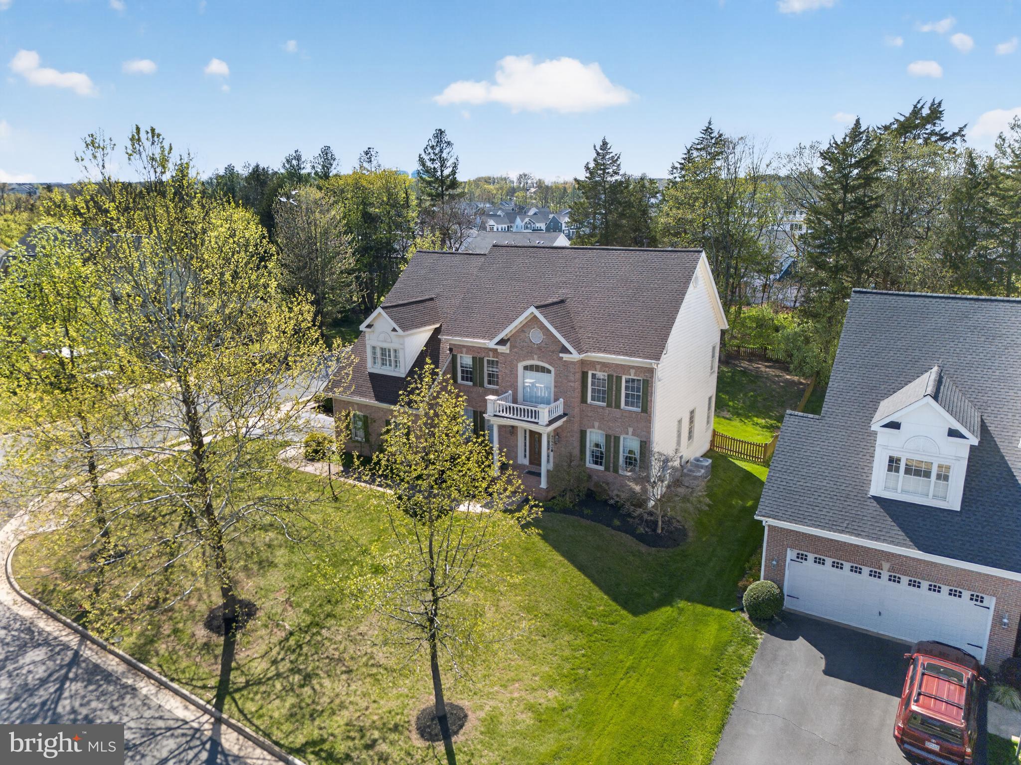 NORTHLAKE - Residential