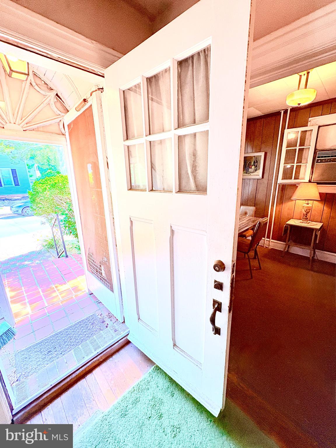 CAMDEN AVE. - Residential
