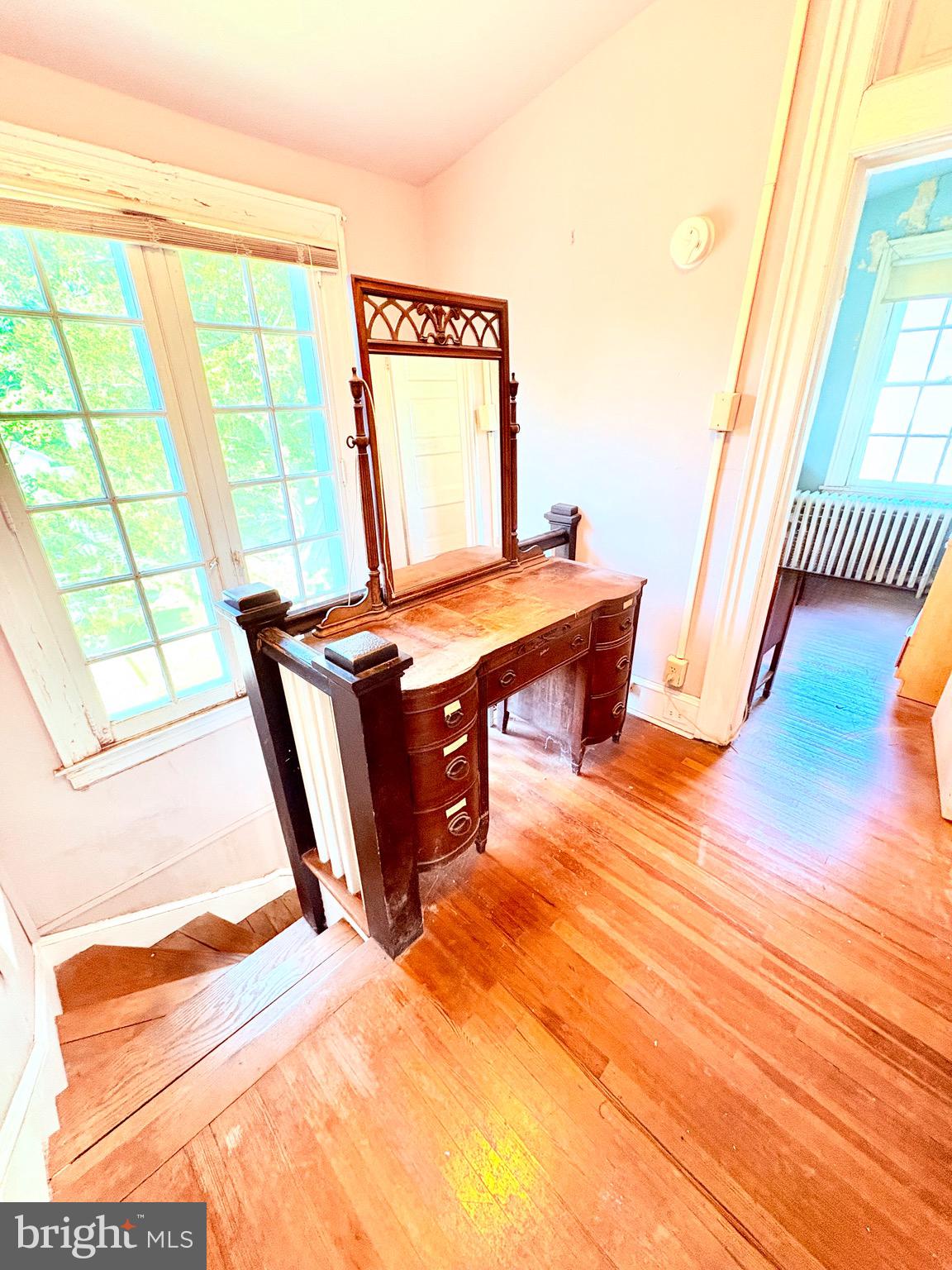 CAMDEN AVE. - Residential