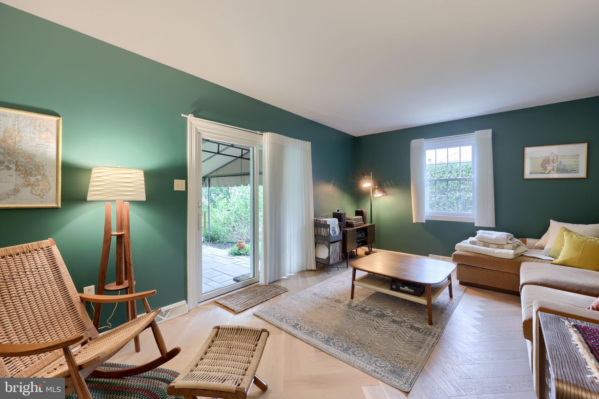 BEVERLY ESTATES - Residential