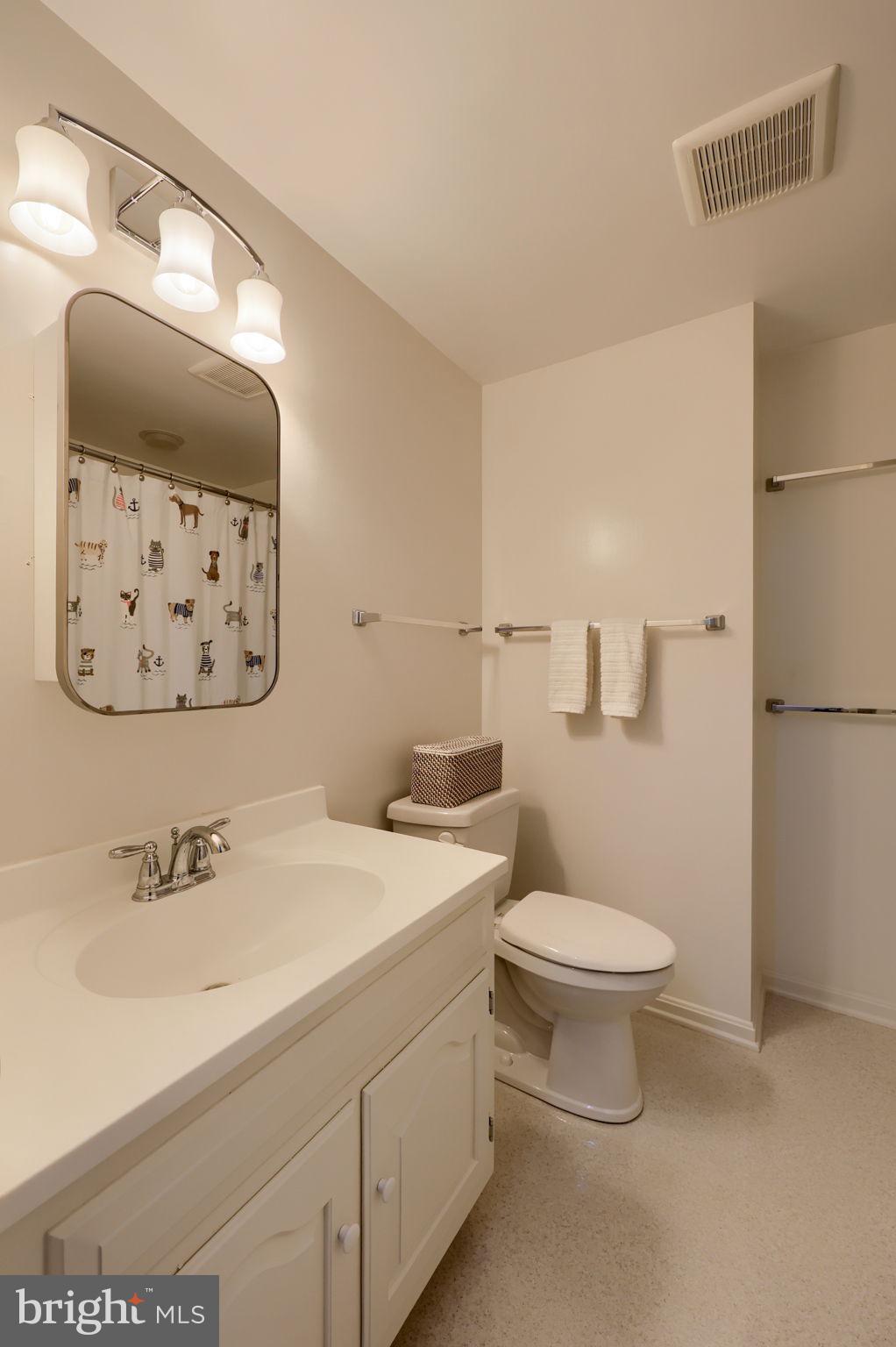 BEVERLY ESTATES - Residential