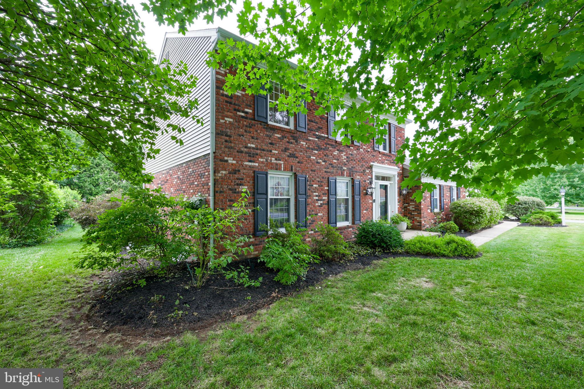 BEVERLY ESTATES - Residential