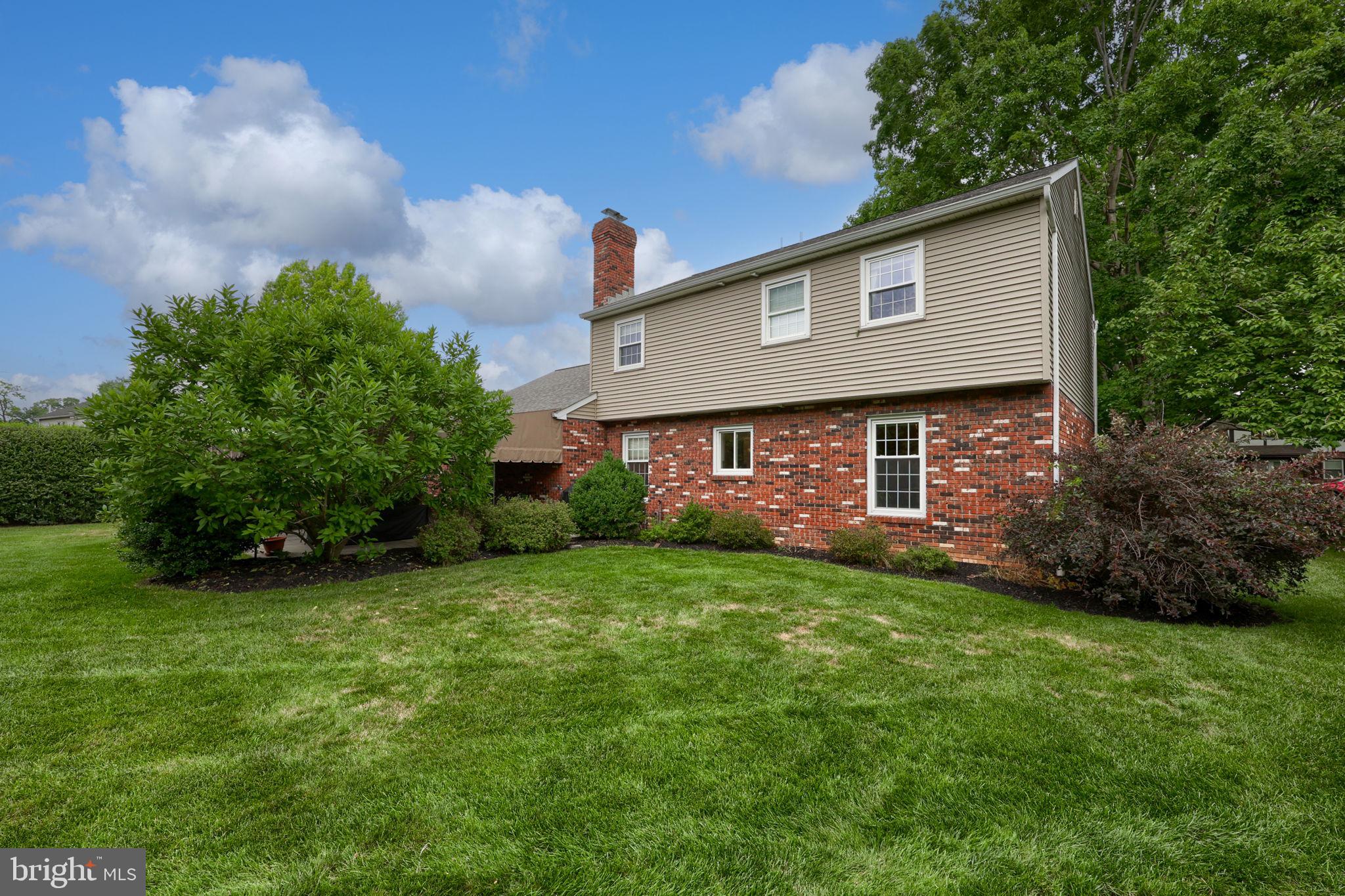 BEVERLY ESTATES - Residential