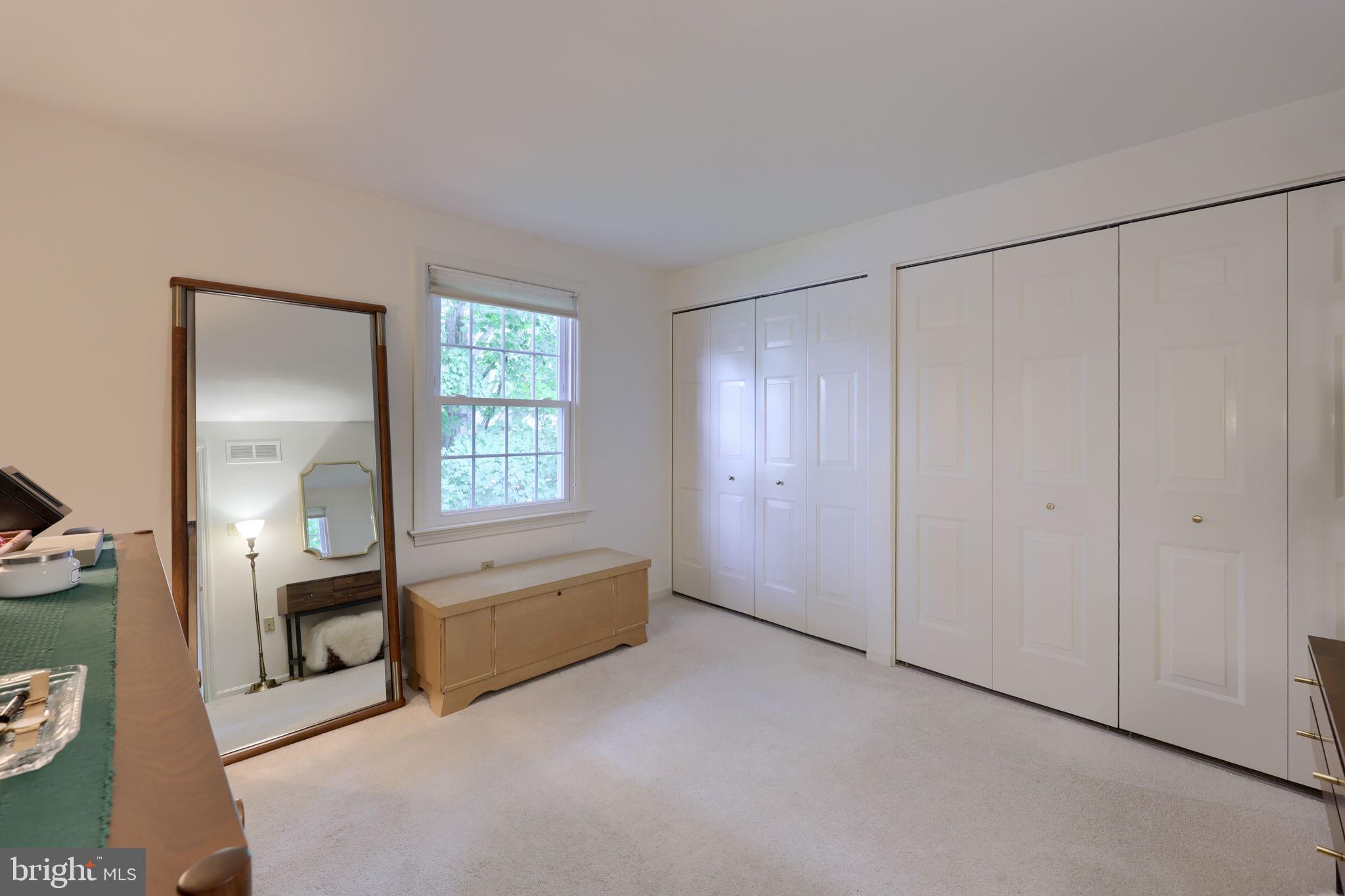 BEVERLY ESTATES - Residential
