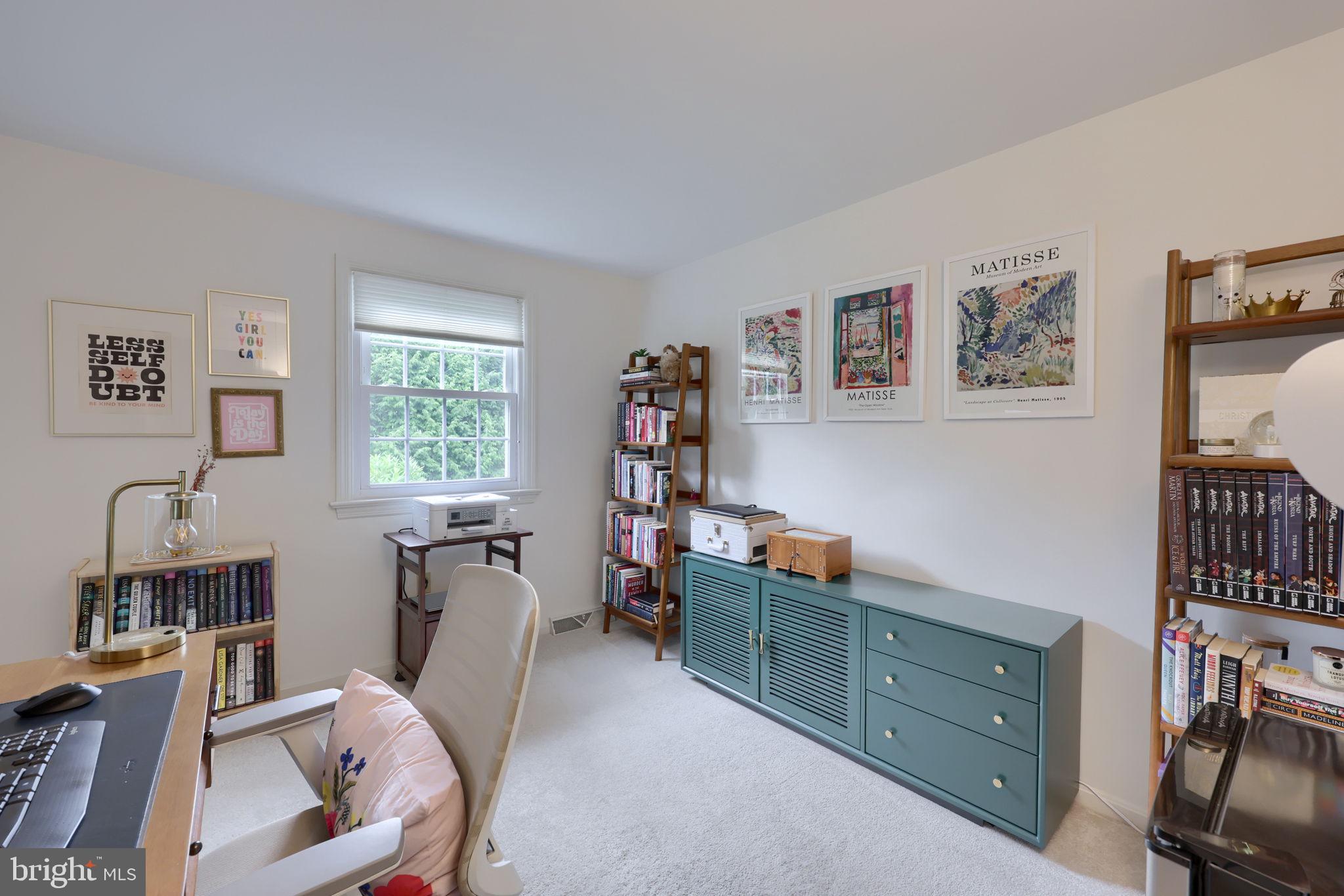 BEVERLY ESTATES - Residential