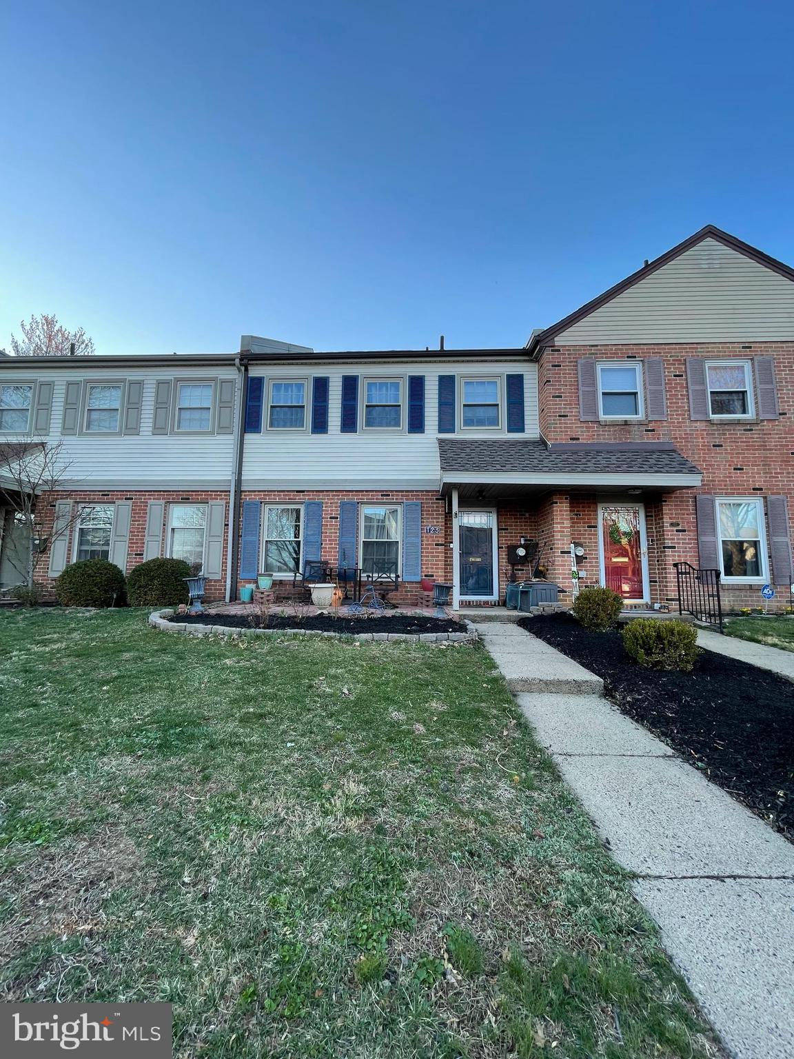 TAREYTON ESTATES - Residential