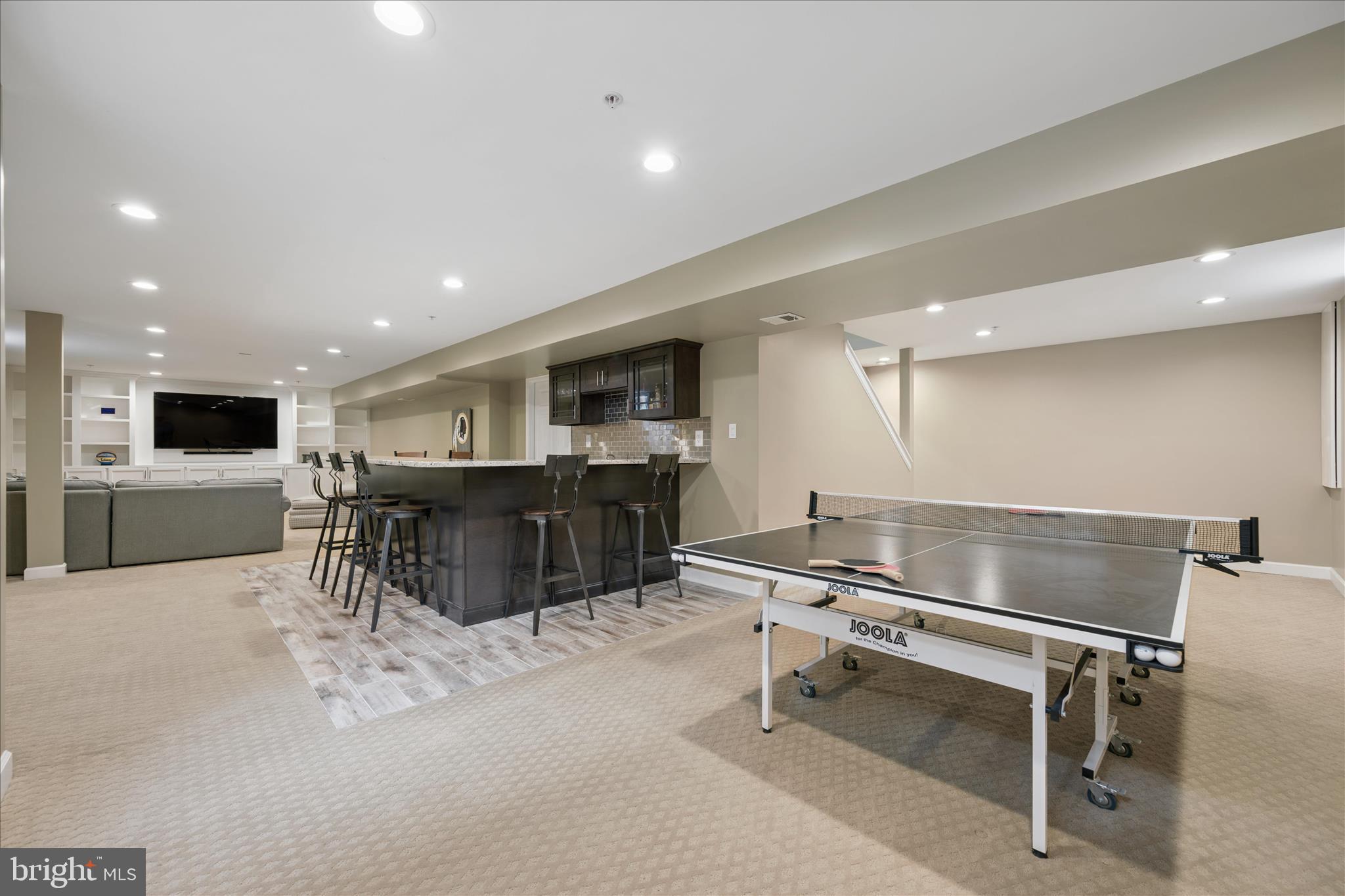 SUN MEADOW - Residential