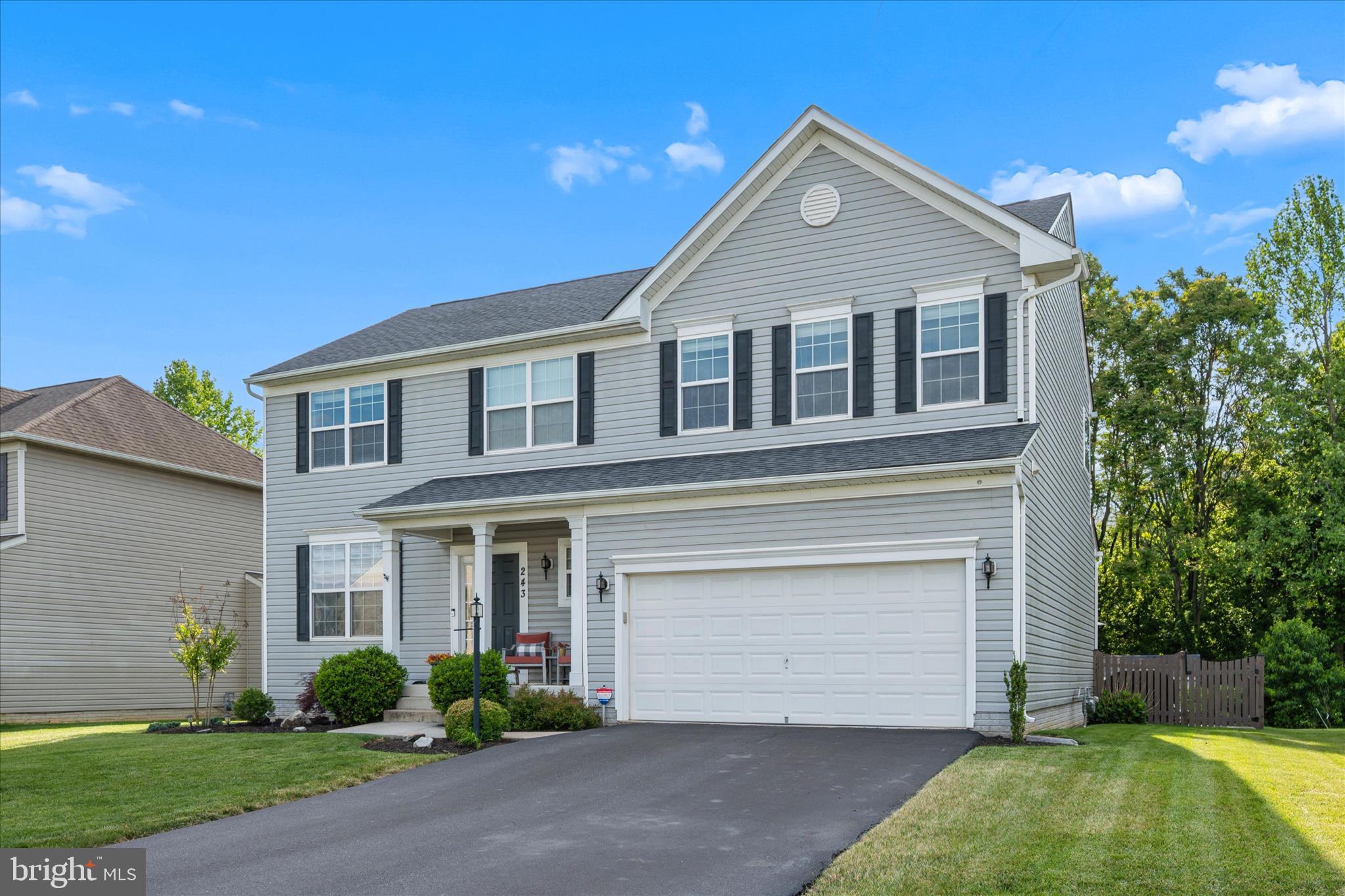 SUN MEADOW - Residential