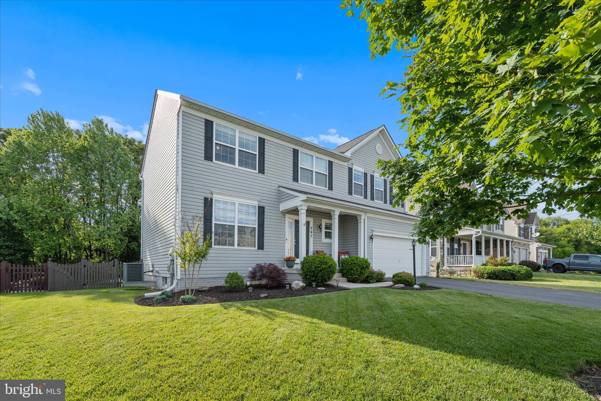 SUN MEADOW - Residential