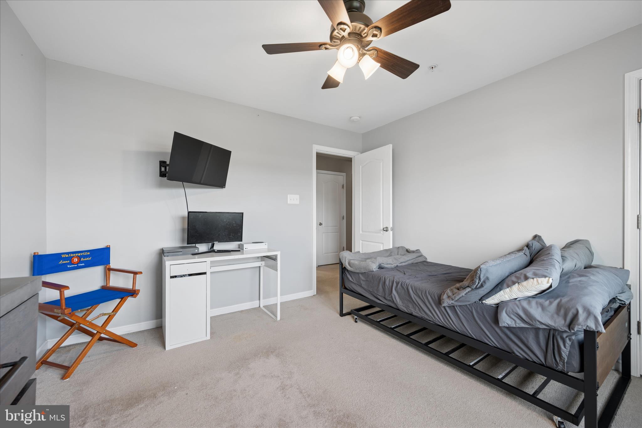 SUN MEADOW - Residential
