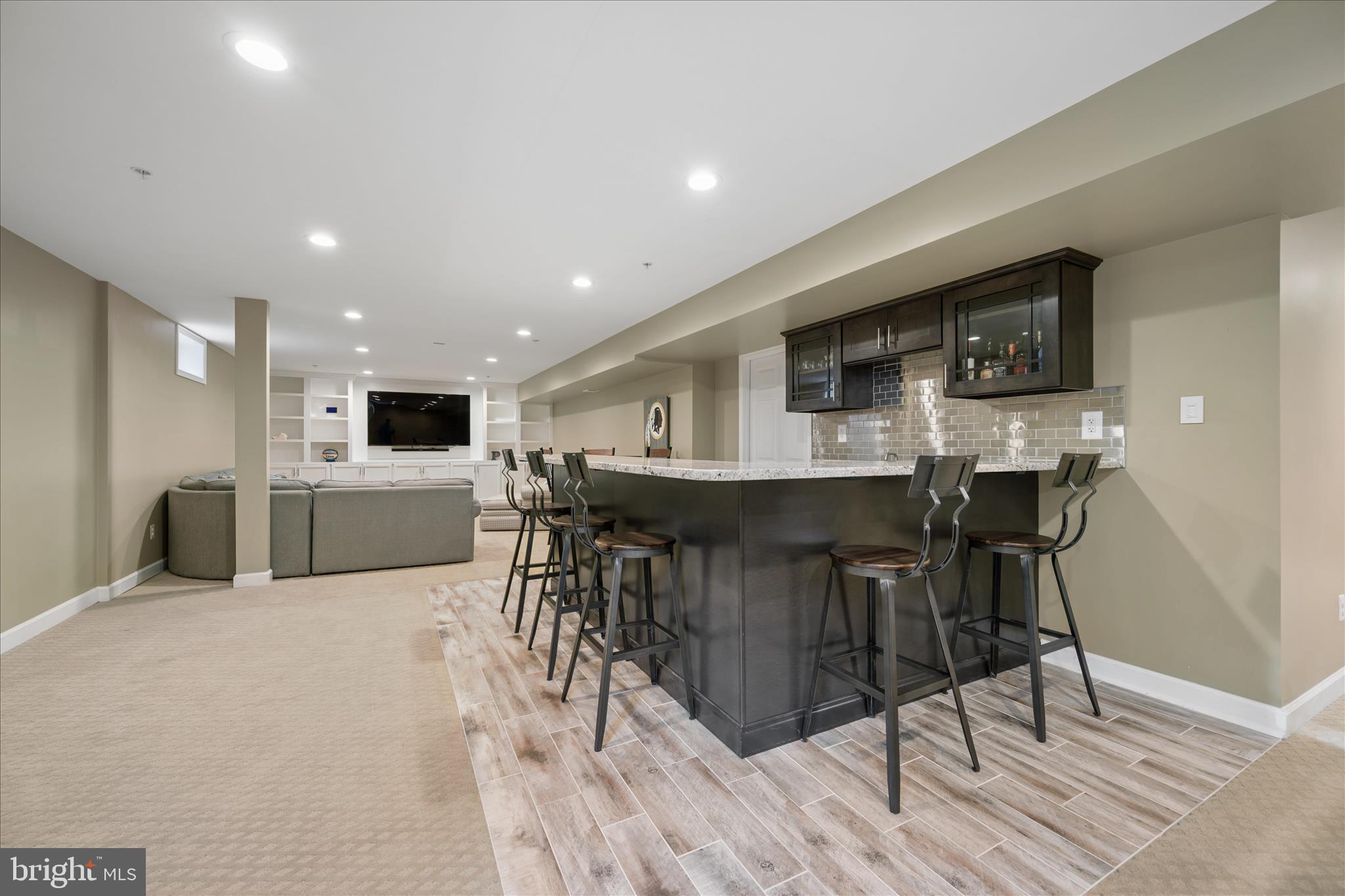 SUN MEADOW - Residential
