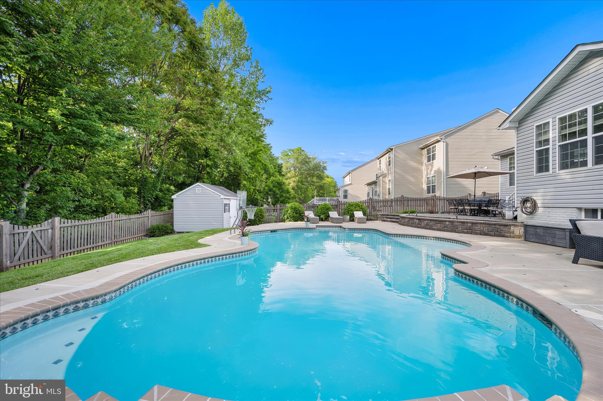 SUN MEADOW - Residential