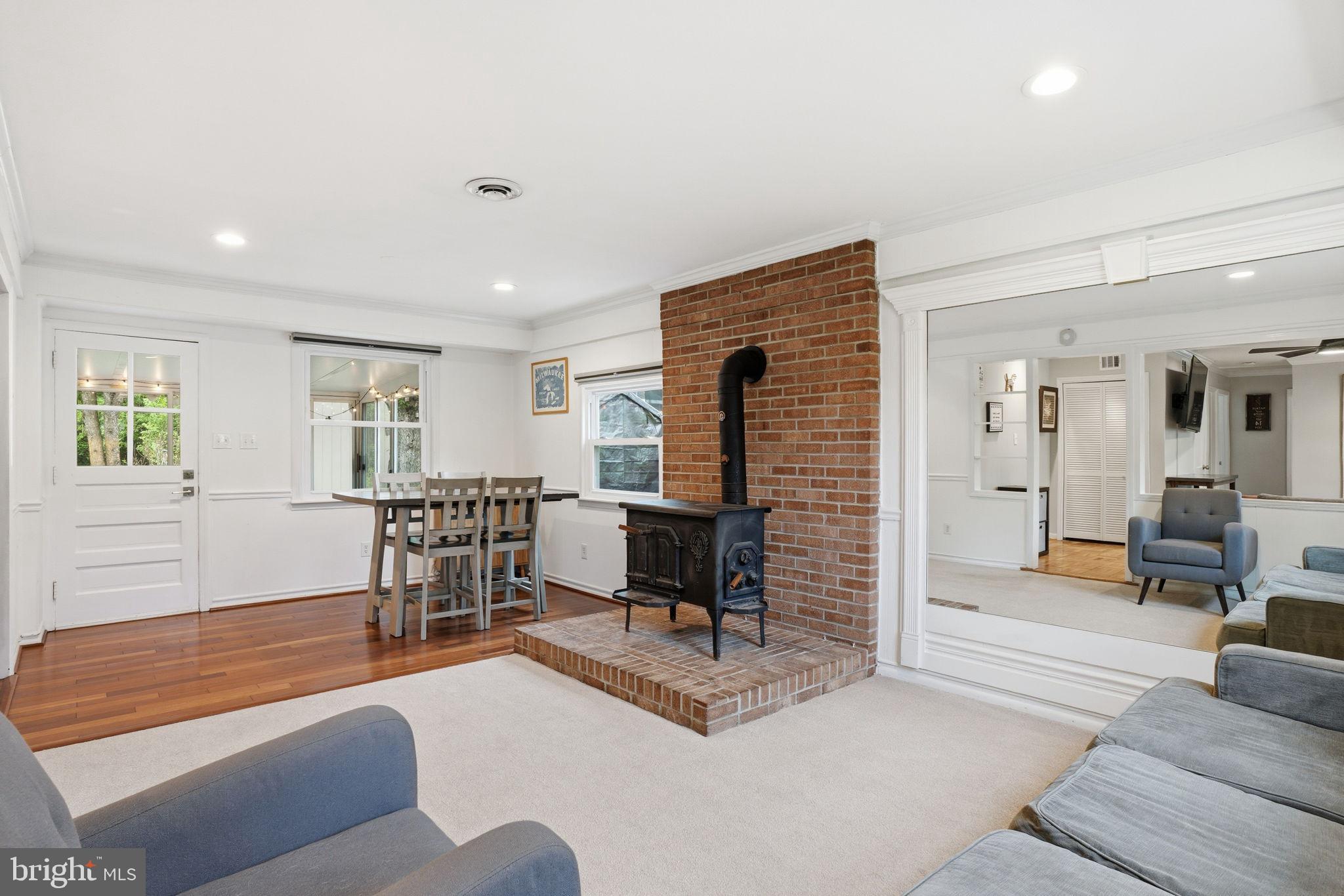 VIRGINIA HILLS - Residential