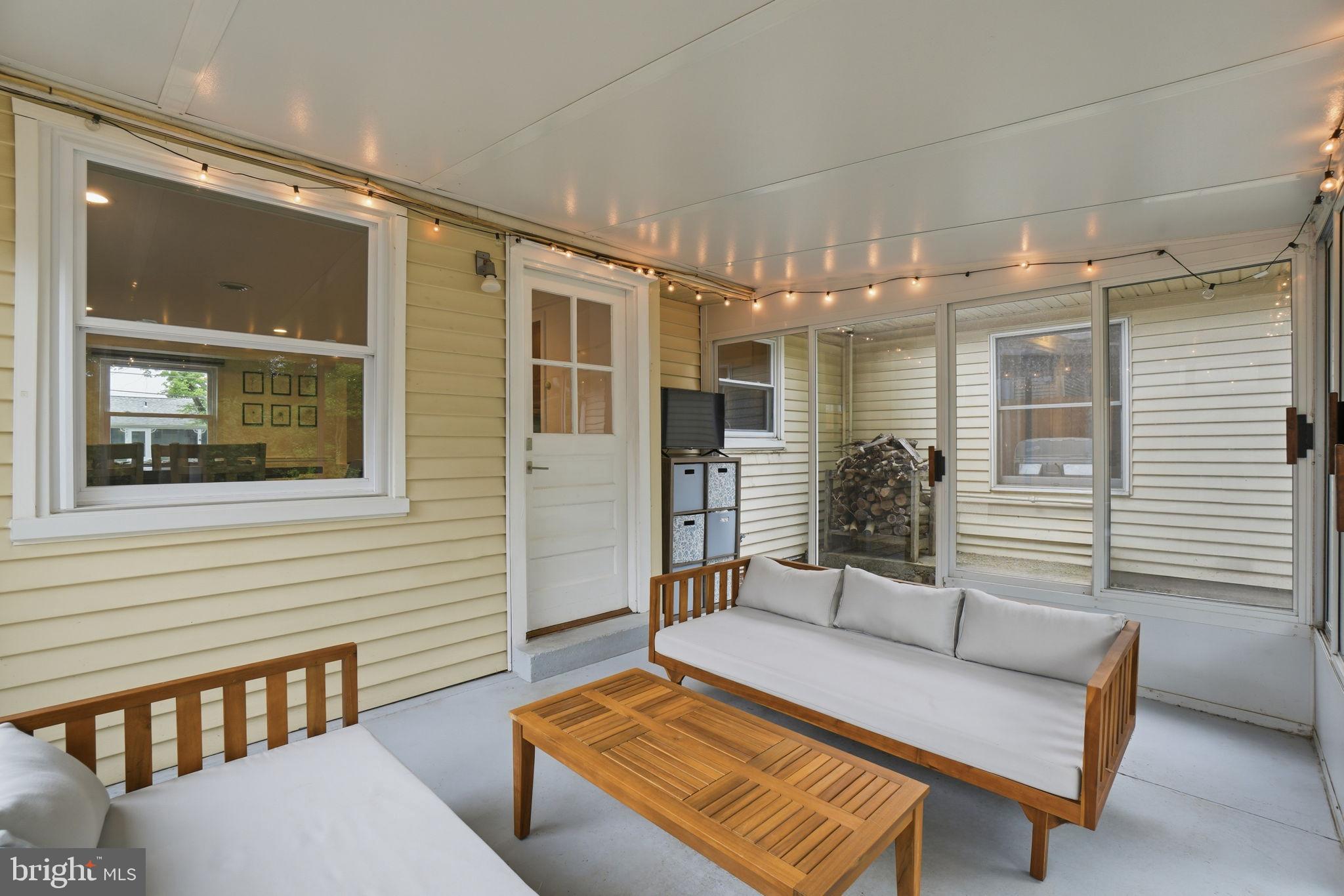 VIRGINIA HILLS - Residential