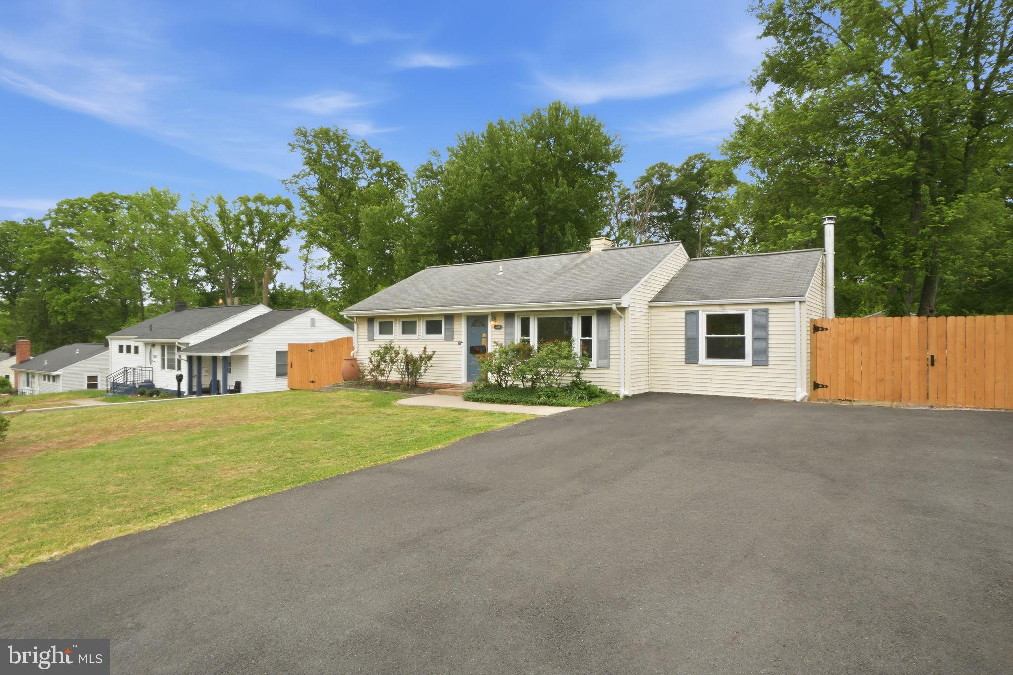 VIRGINIA HILLS - Residential