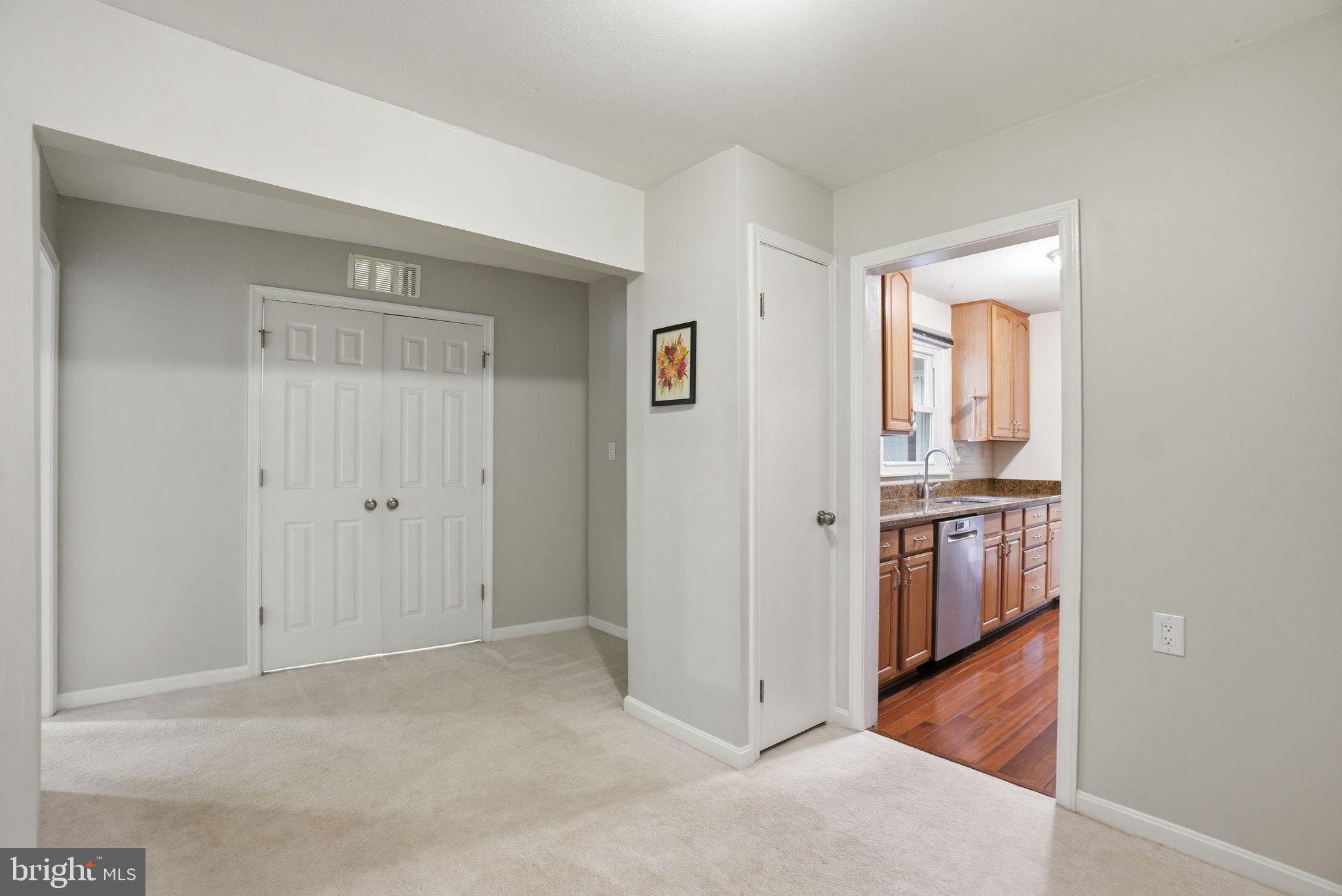 VIRGINIA HILLS - Residential