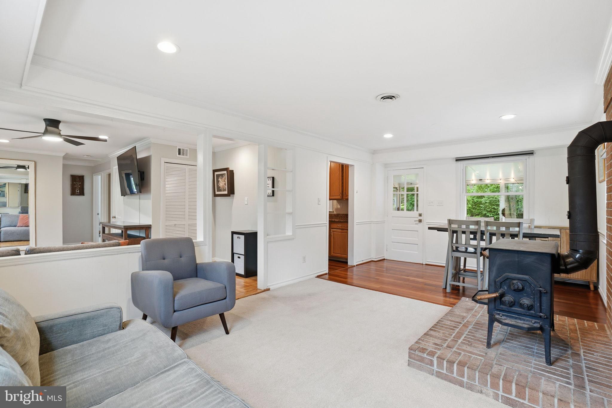 VIRGINIA HILLS - Residential