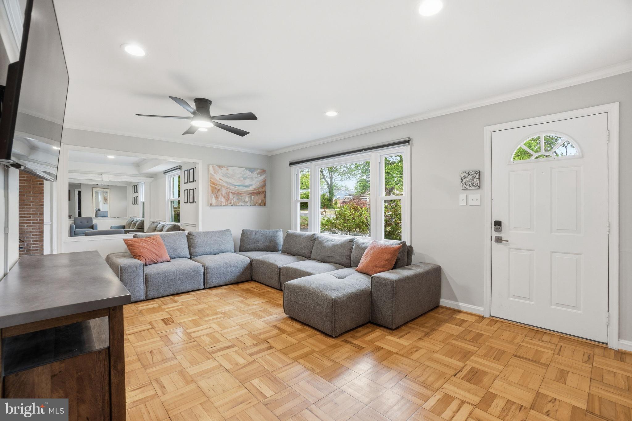VIRGINIA HILLS - Residential