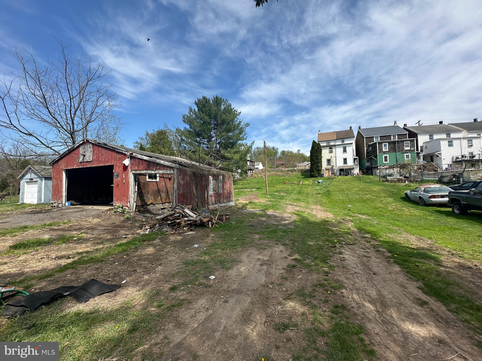 NEW PHILADELPHIA - Residential