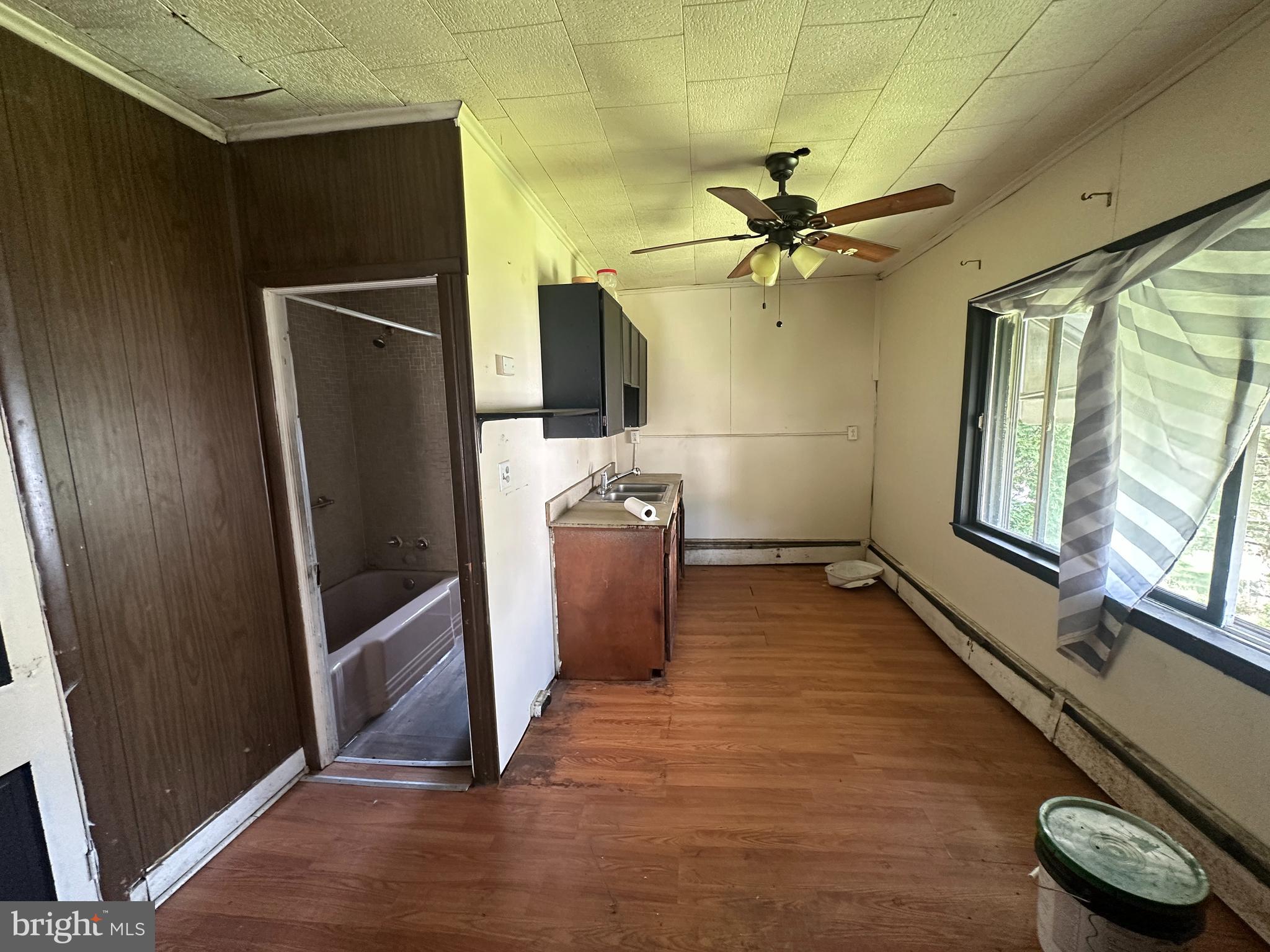 NEW PHILADELPHIA - Residential
