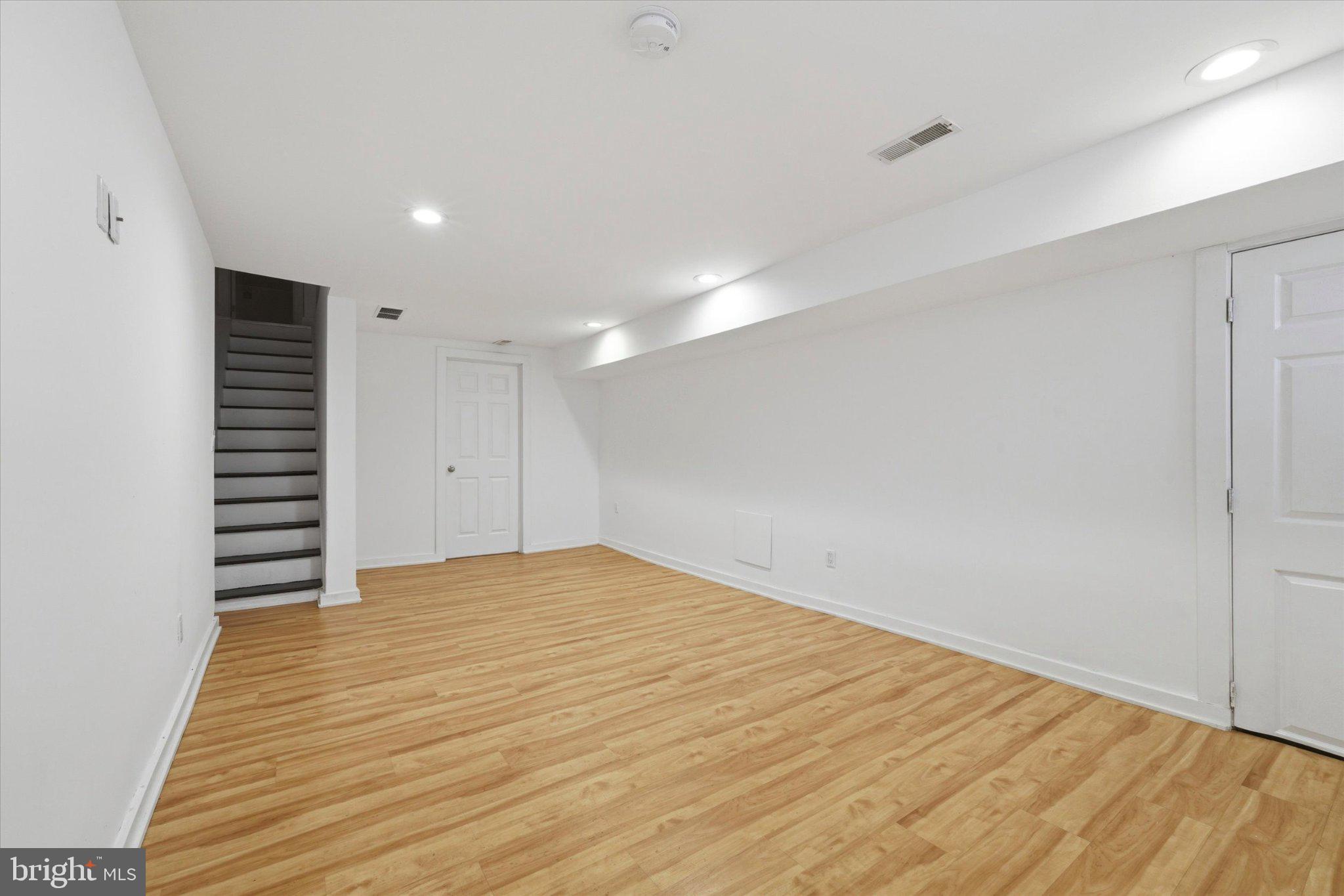 PHILADELPHIA - Residential