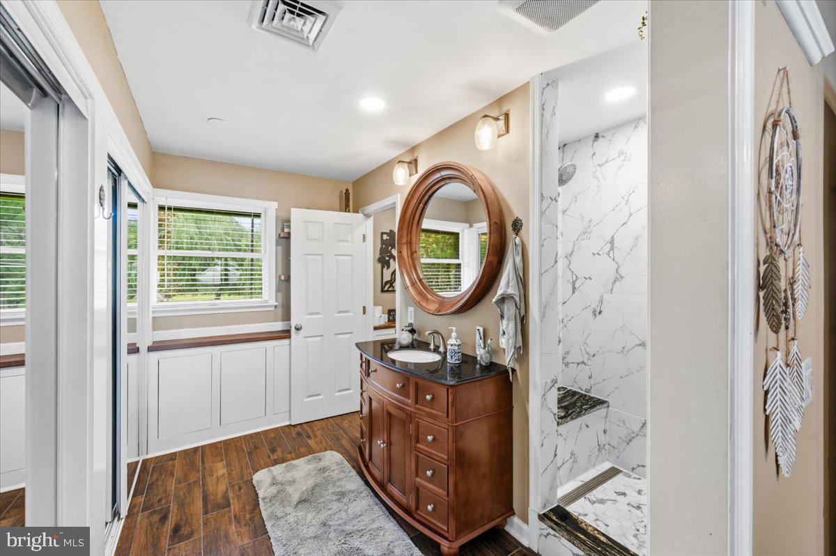 GLEN HAVEN - Residential