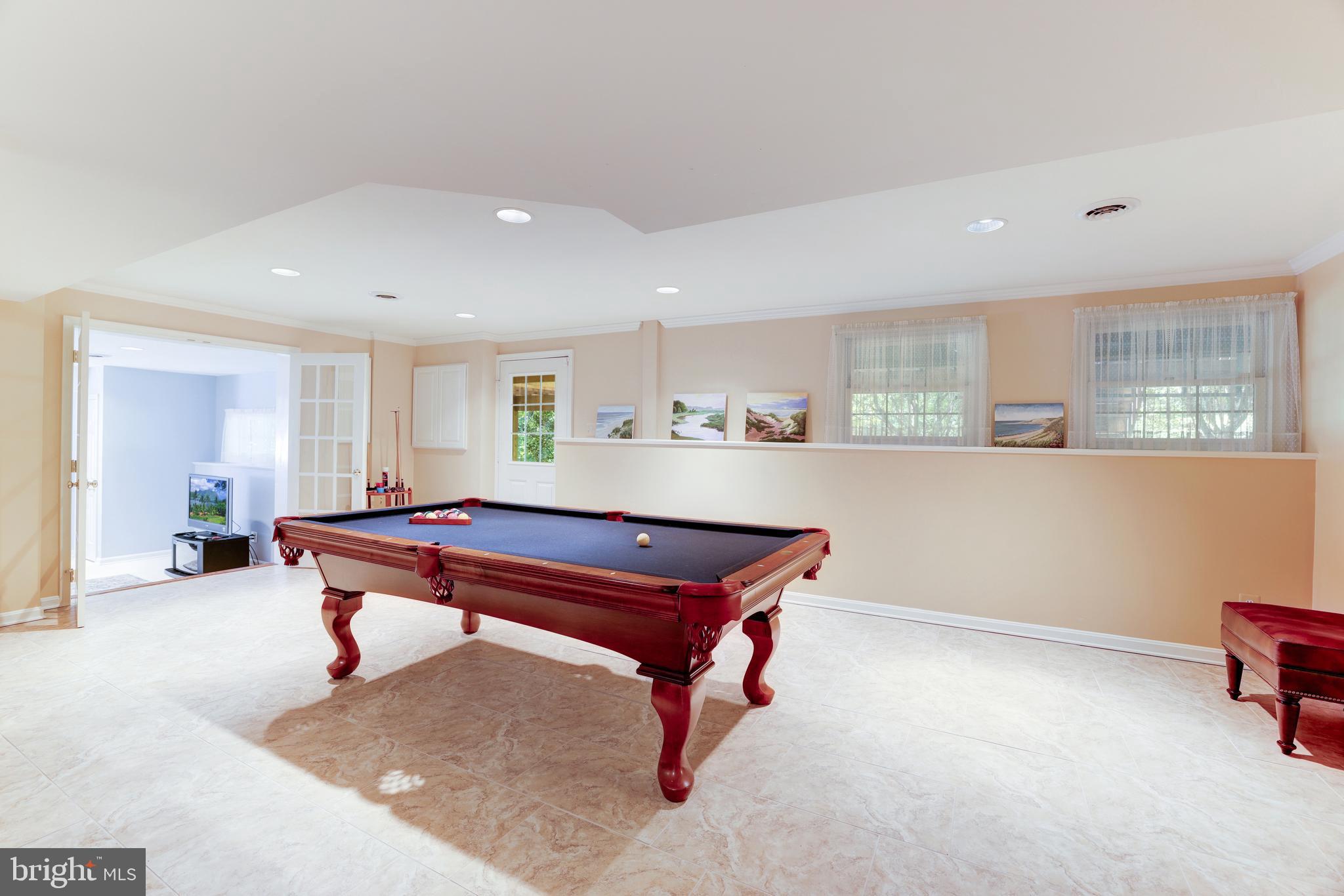 WEST RIDGE - Residential