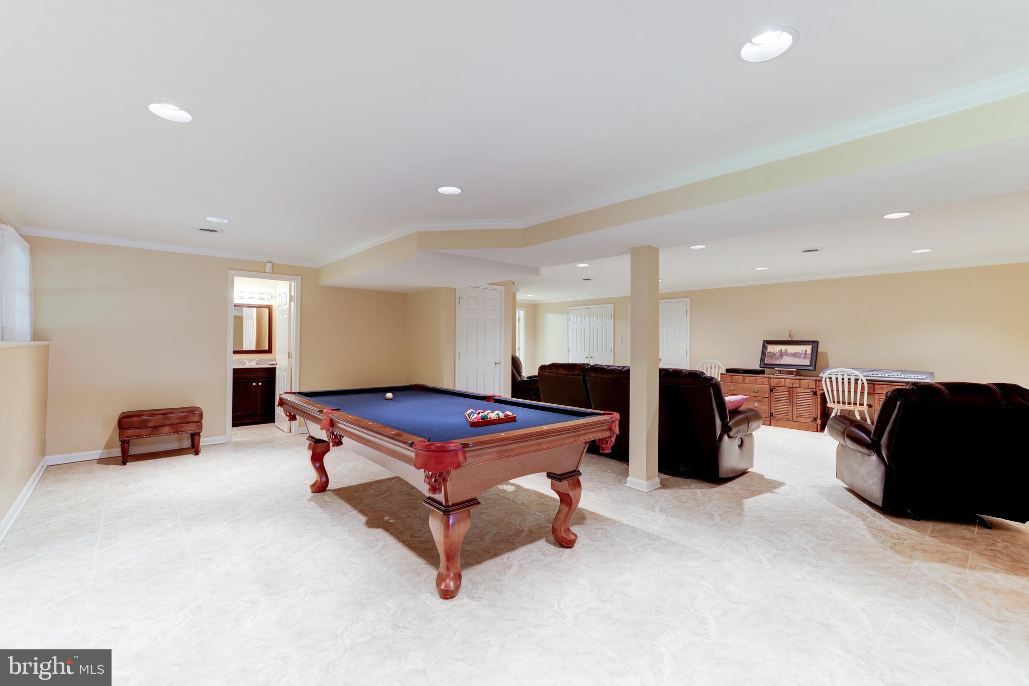 WEST RIDGE - Residential