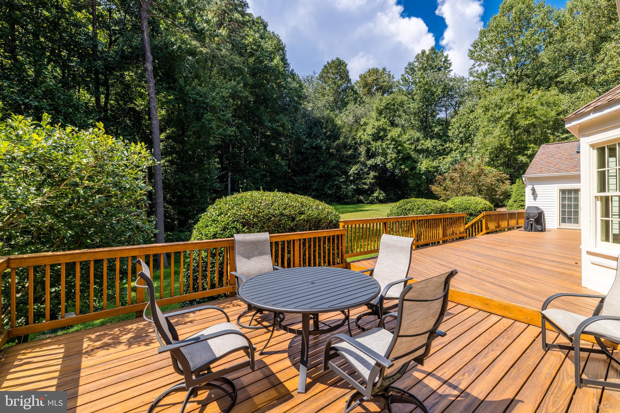 WEST RIDGE - Residential